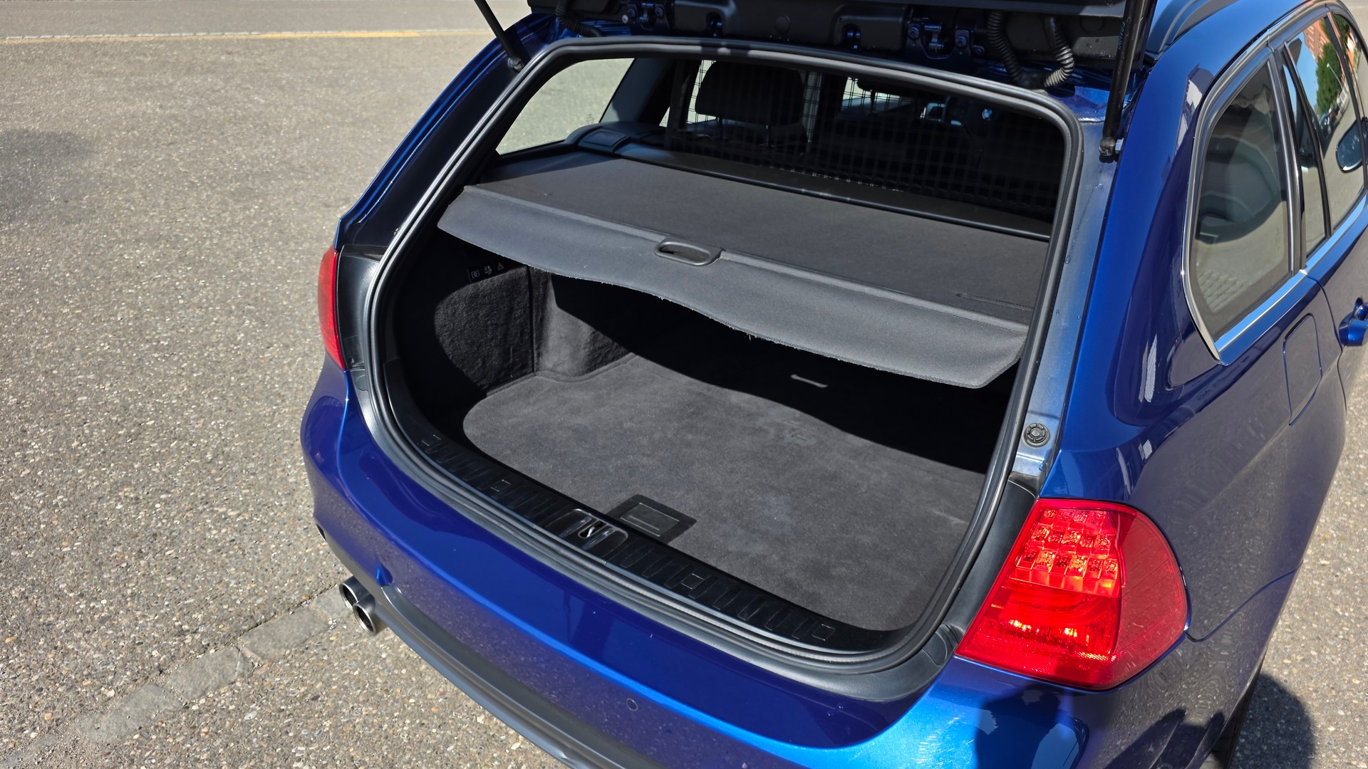 BMW 330-image-5