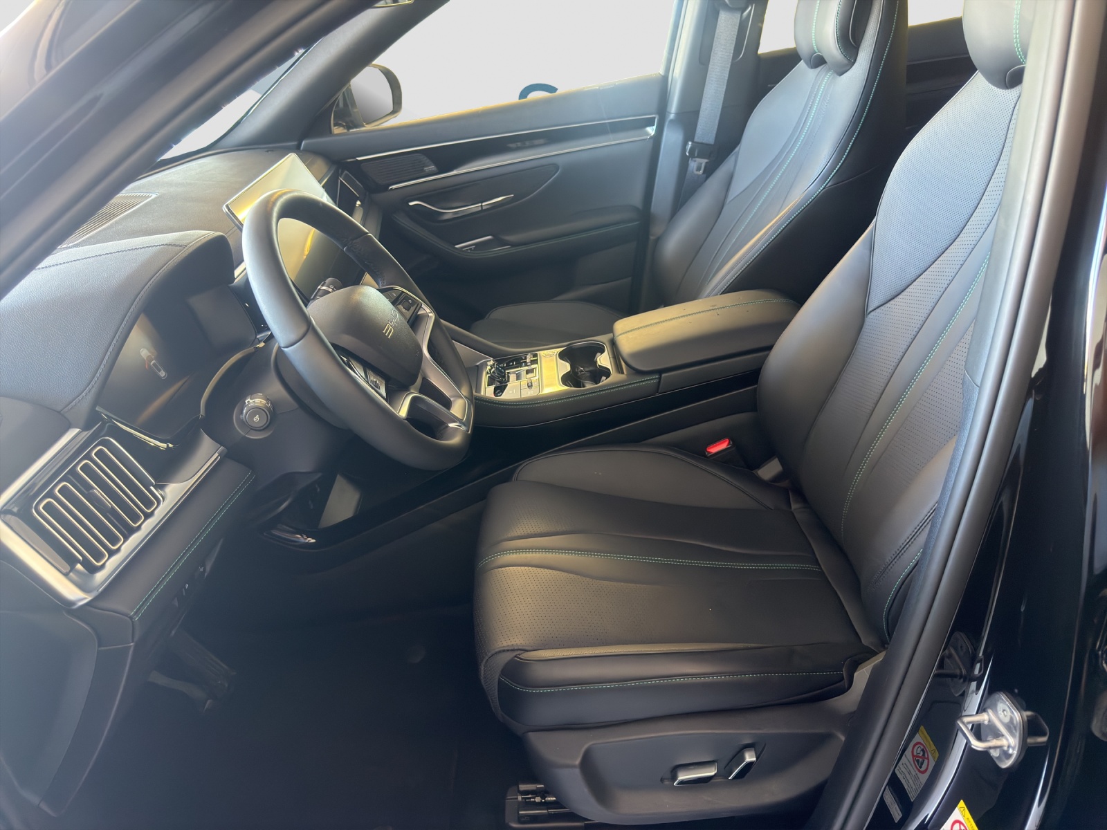BYD Seal U DM-i Design AWD-image-8