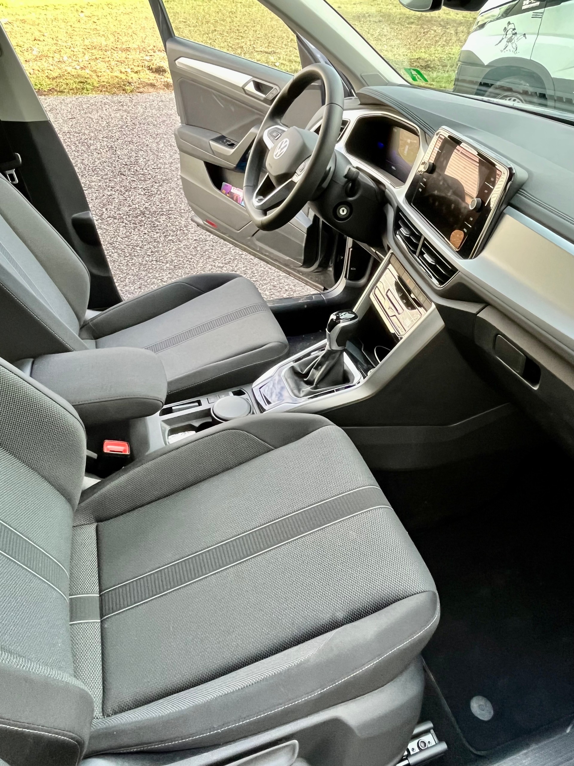 VW T-Roc 1.5 TSI EVO Life DSG-image-9