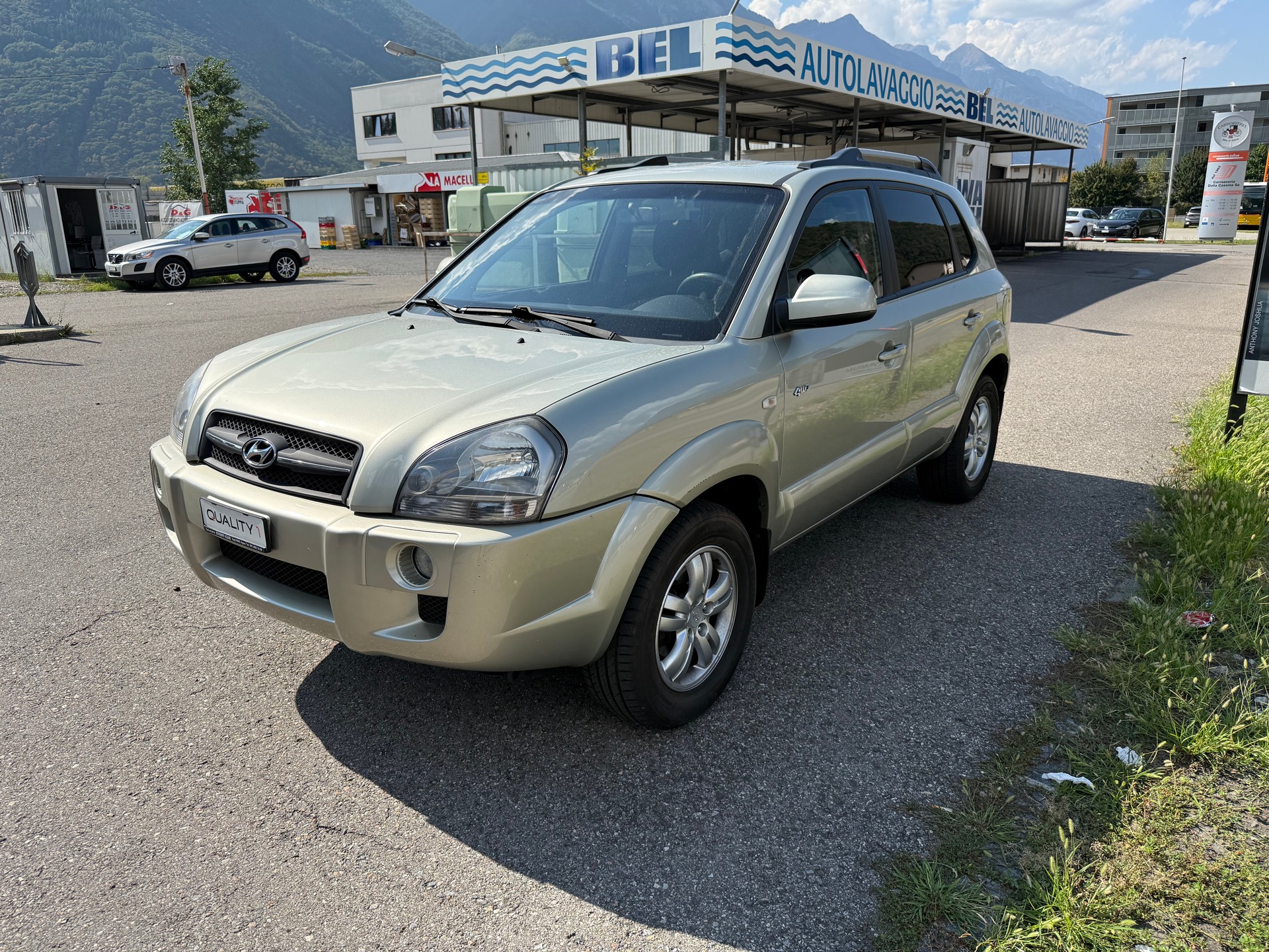 HYUNDAI Tucson 2.0 CRDi VGT Swiss Limited Edition 4WD-image-3