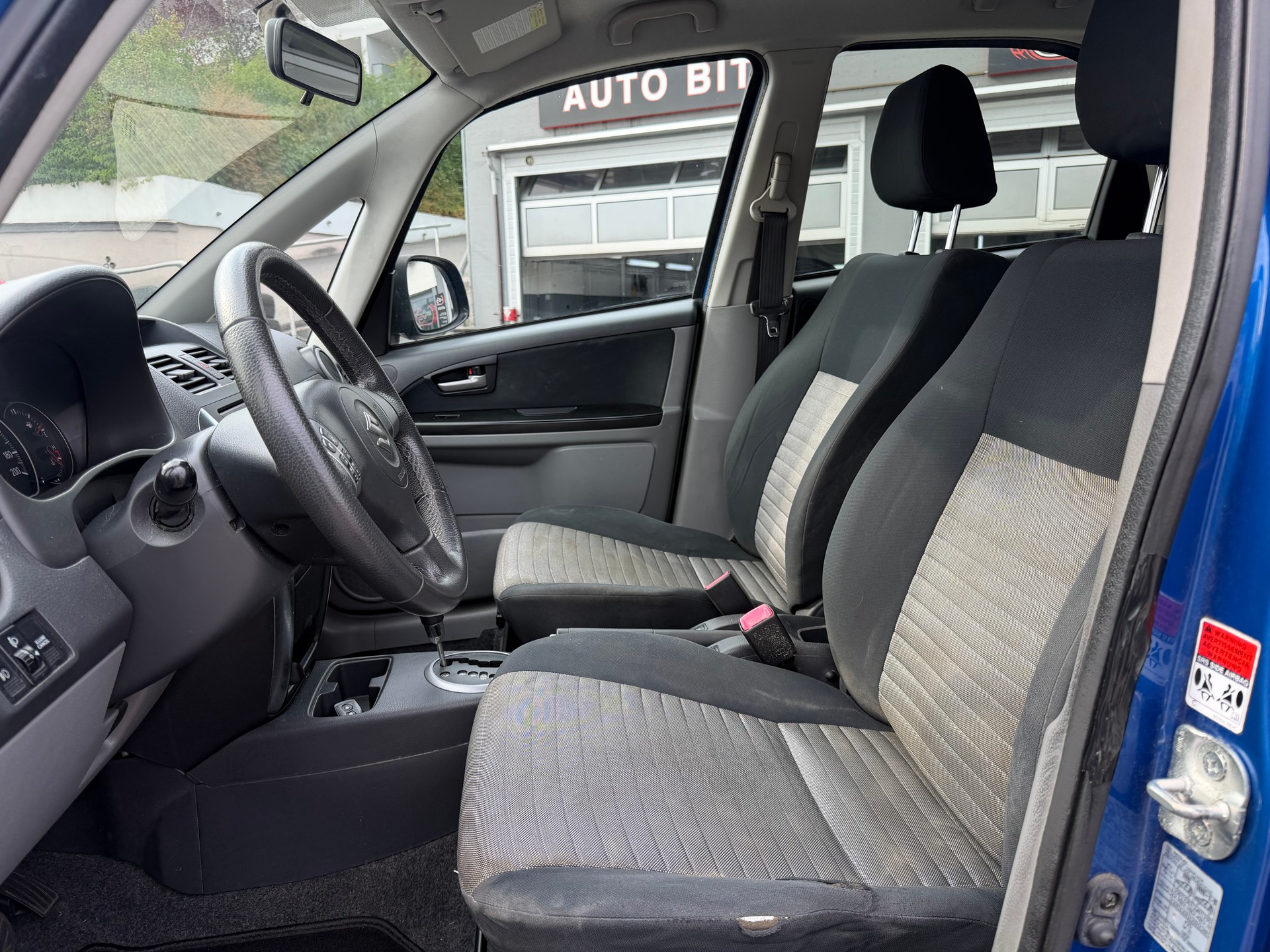 SUZUKI SX4 1.6 16V GL Top 2WD Automatic-image-6