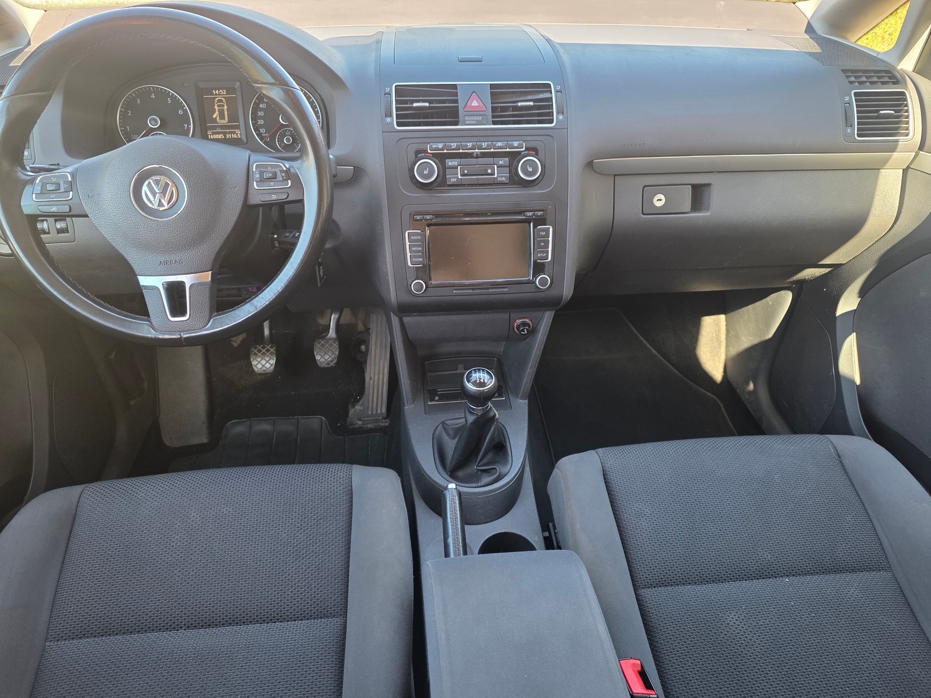 VW Touran 1.2 TSI Trendline-image-8