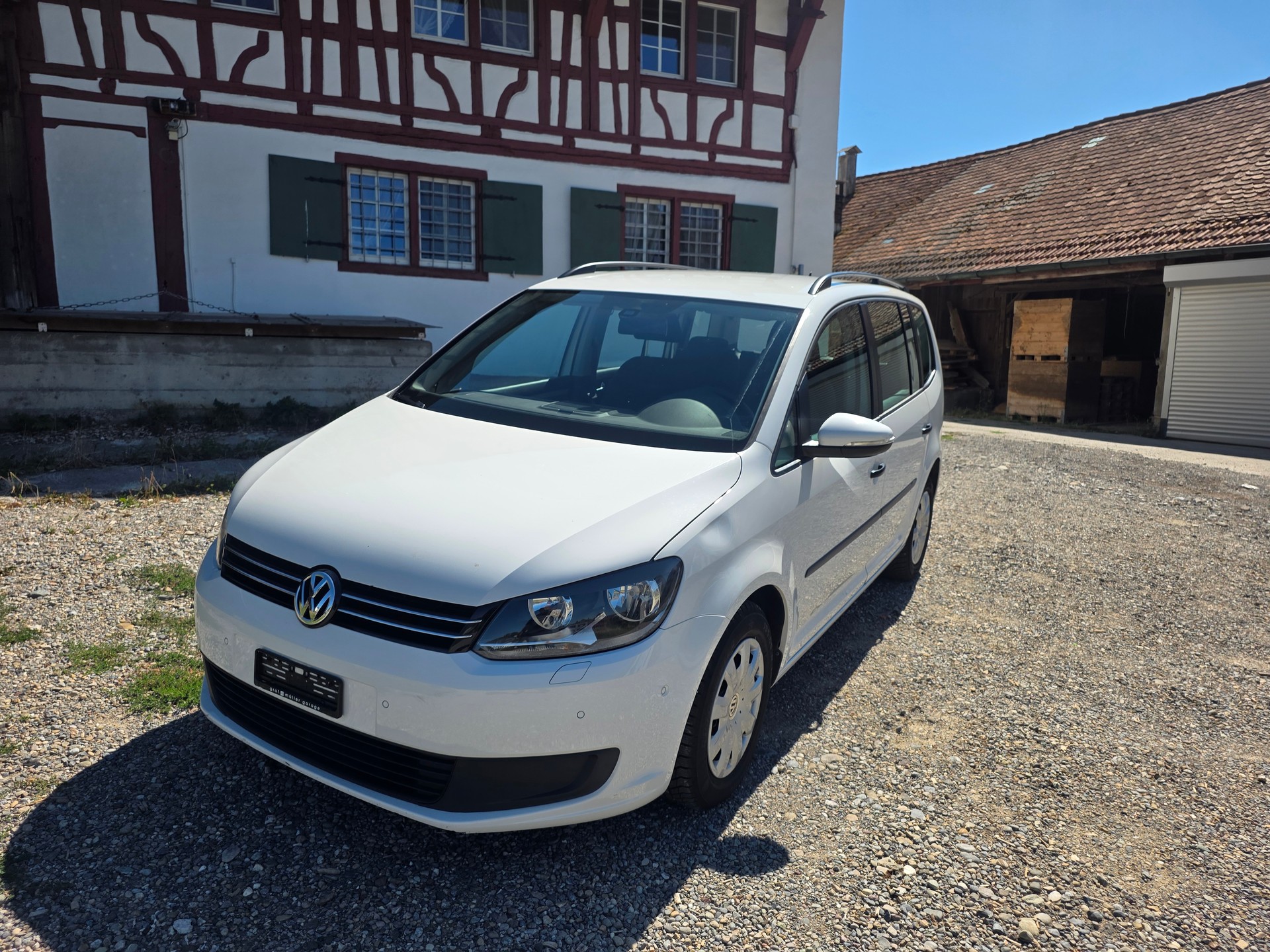 VW Touran 1.2 TSI Trendline-image-2