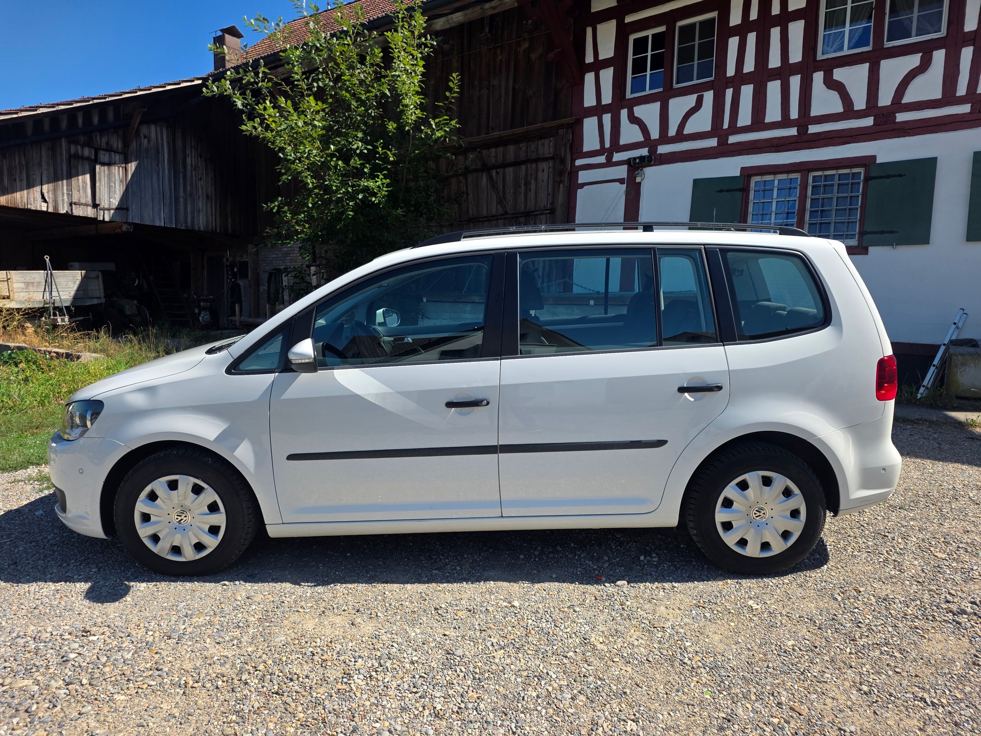 VW Touran 1.2 TSI Trendline-image-5