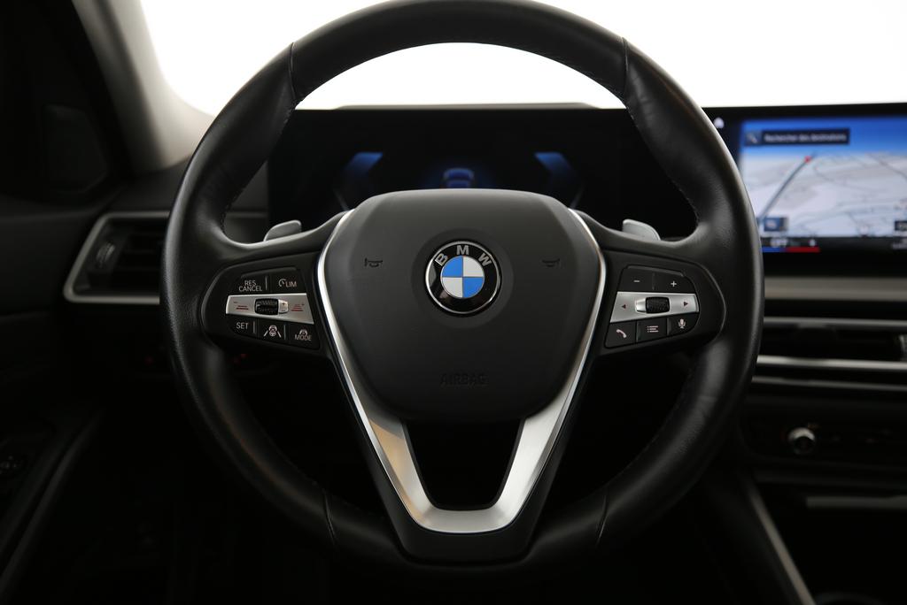 BMW 320d xDrive Touring-image-9