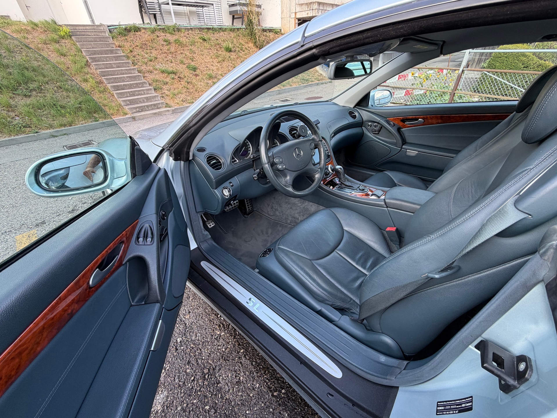 MERCEDES-BENZ SL 500 V8-image-1