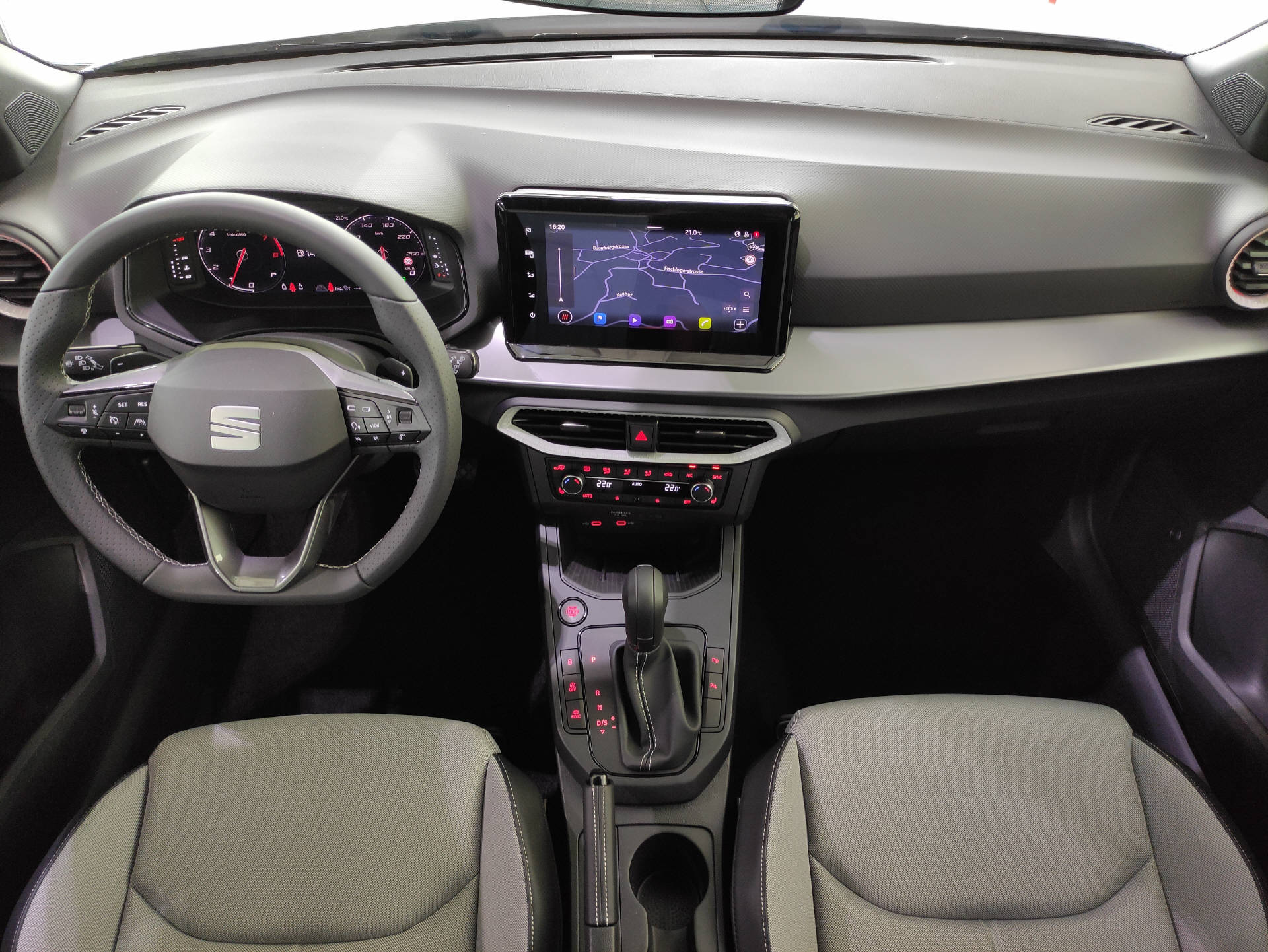 SEAT Arona 1.5 TSI FR DSG-image-13