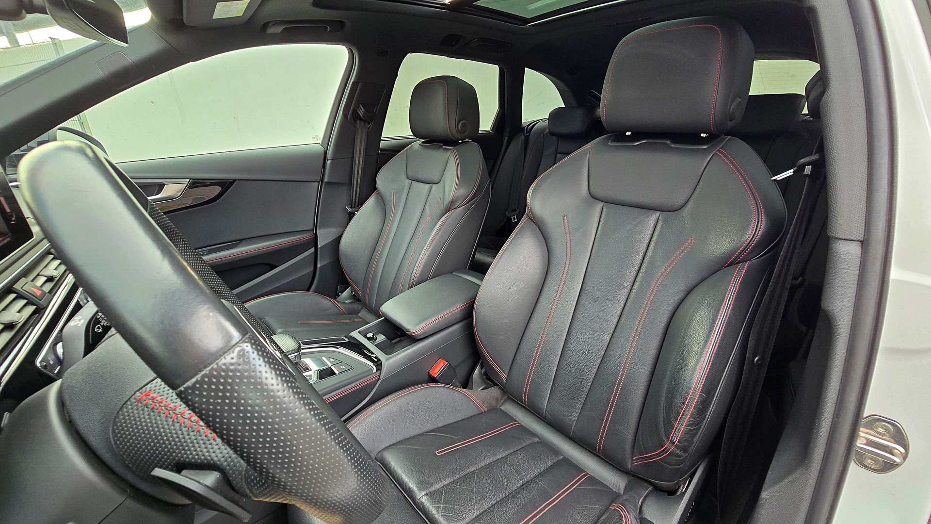 AUDI 2.0 TFSI 252 Sport quattro S-Tronic-image-13