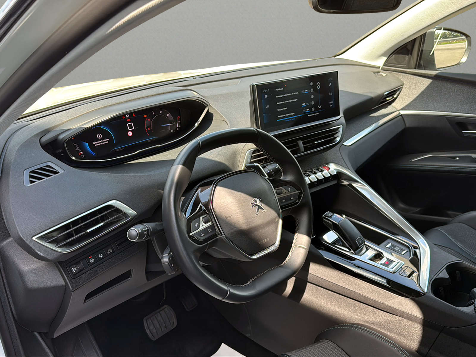 PEUGEOT 5008 1.5 BlueHDi Allure Pack EAT8-image-4