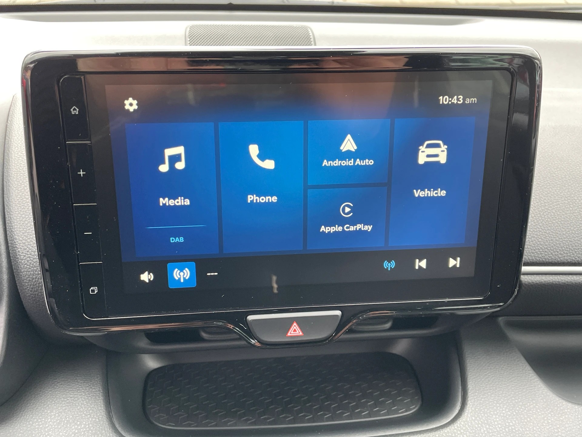 MAZDA 2 Hybrid Centre-line-image-10