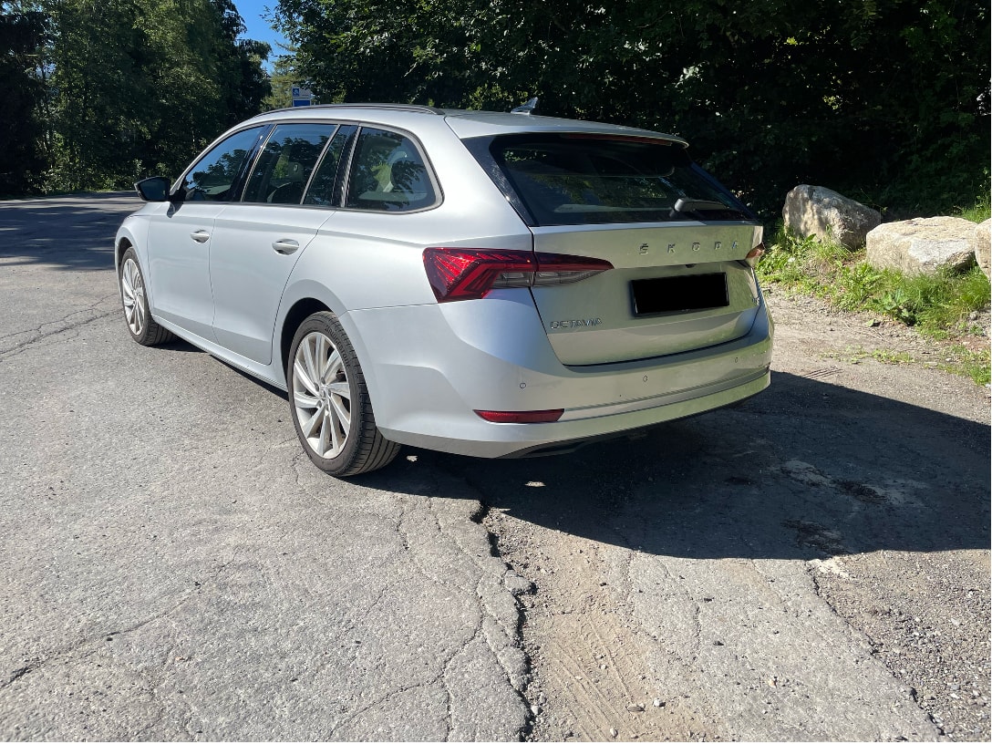 SKODA 2.0 TDI 200 Style 4x4 DSG-image-1