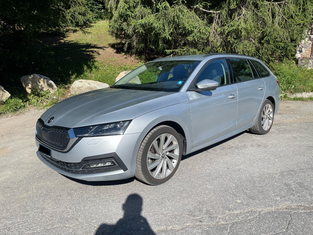 SKODA 2.0 TDI 200 Style 4x4 DSG-image-0