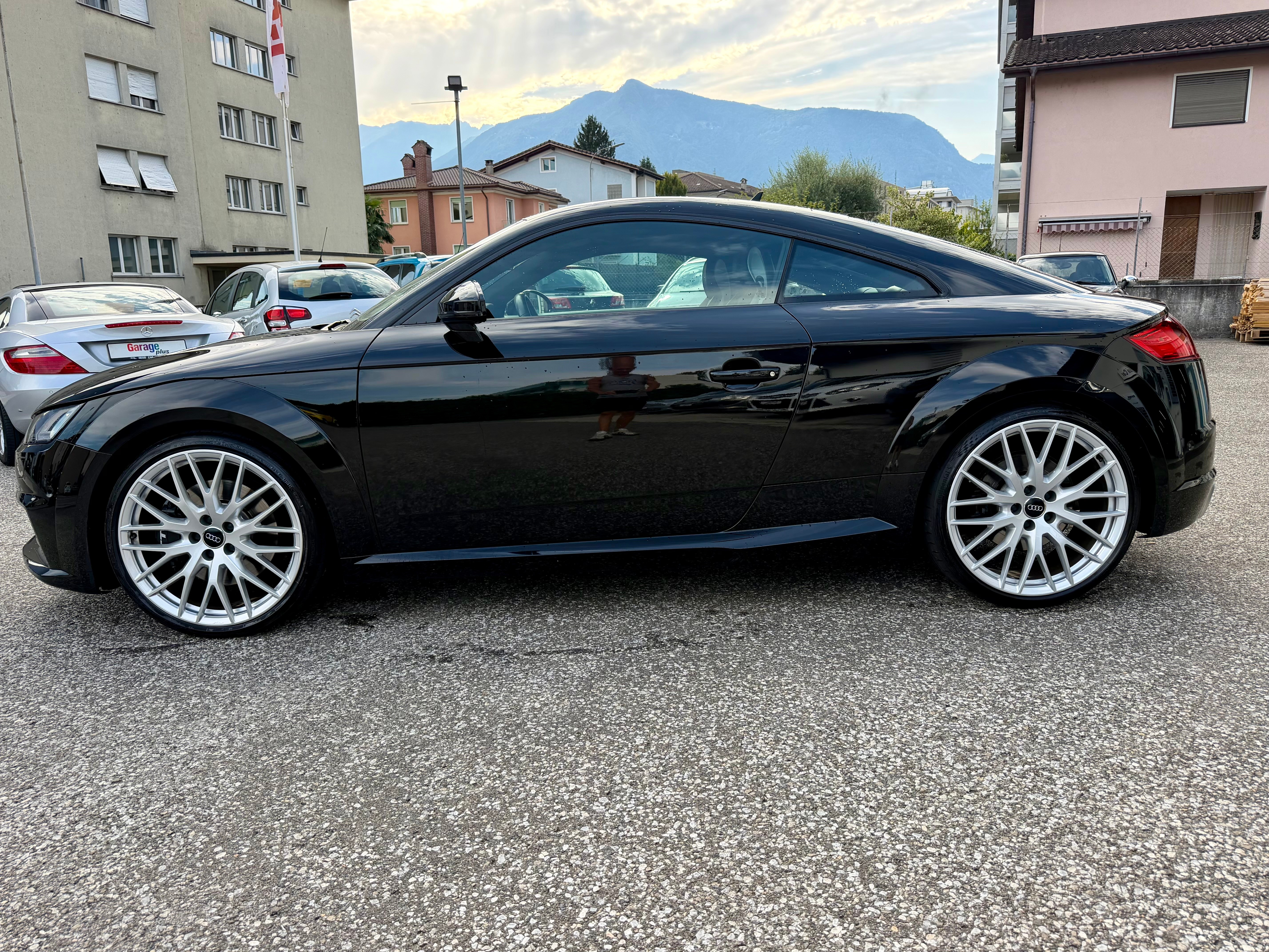 AUDI TTS Coupé 2.0 TFSI quattro S-tronic — slika 3