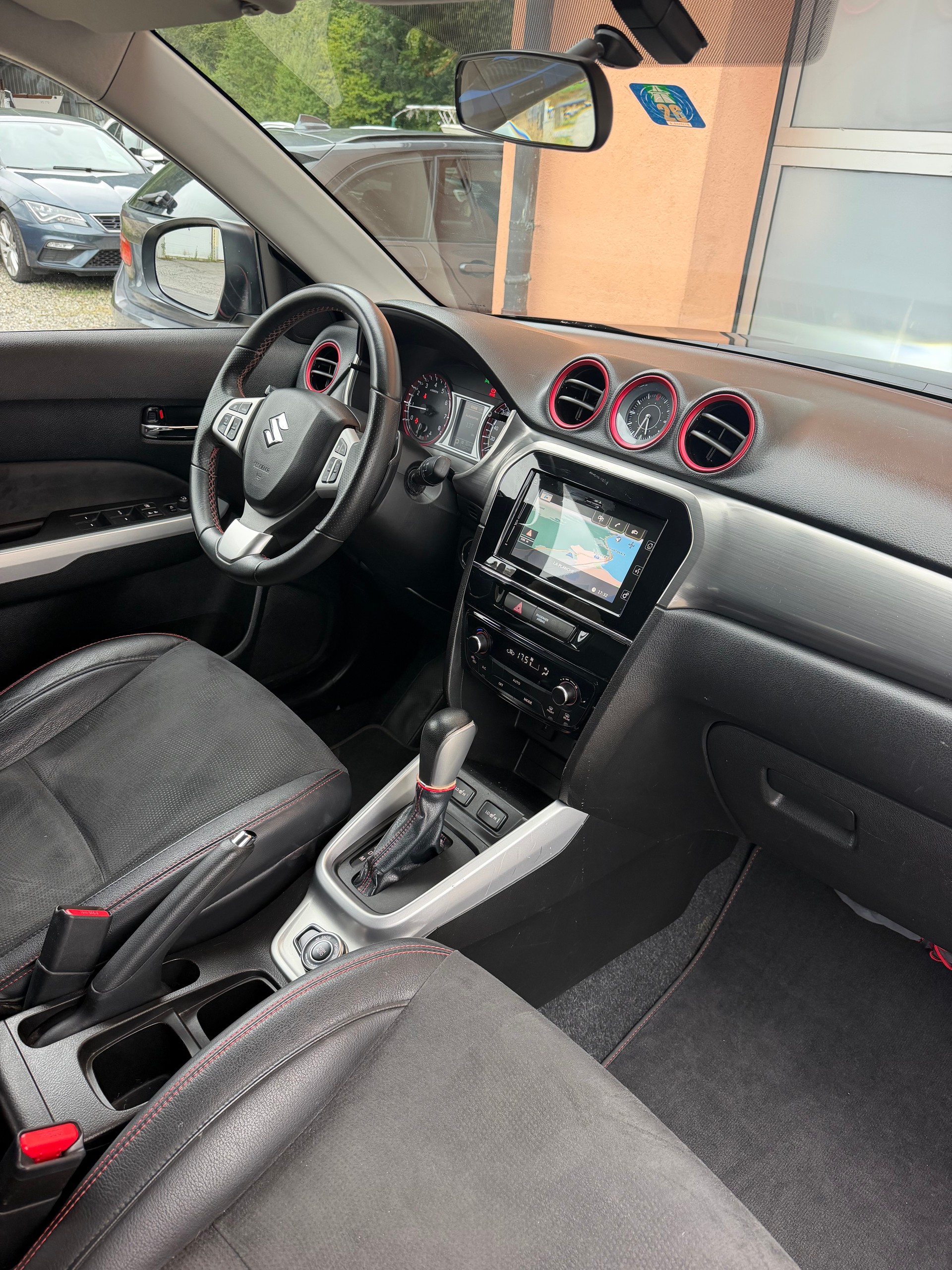 SUZUKI Vitara 1.4 Boosterjet Sergio Cellano Top Automatic-image-11