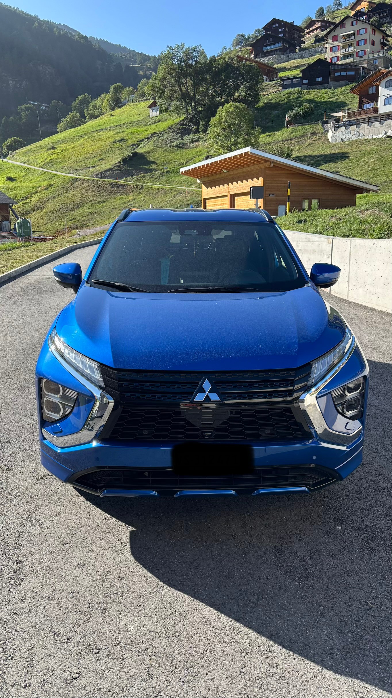 MITSUBISHI 2.4 PHEV Instyle 4x4-image-1