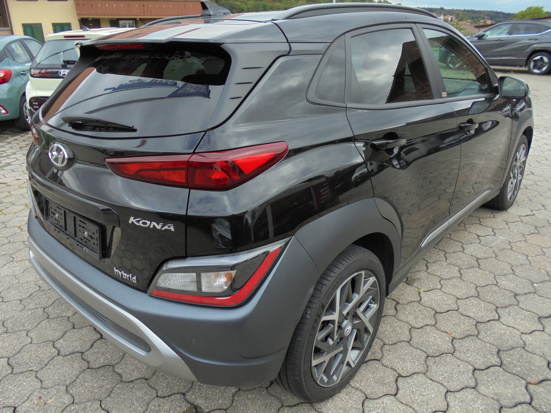 HYUNDAI Kona 1.6 GDi HEV Amplia DCT-image-3
