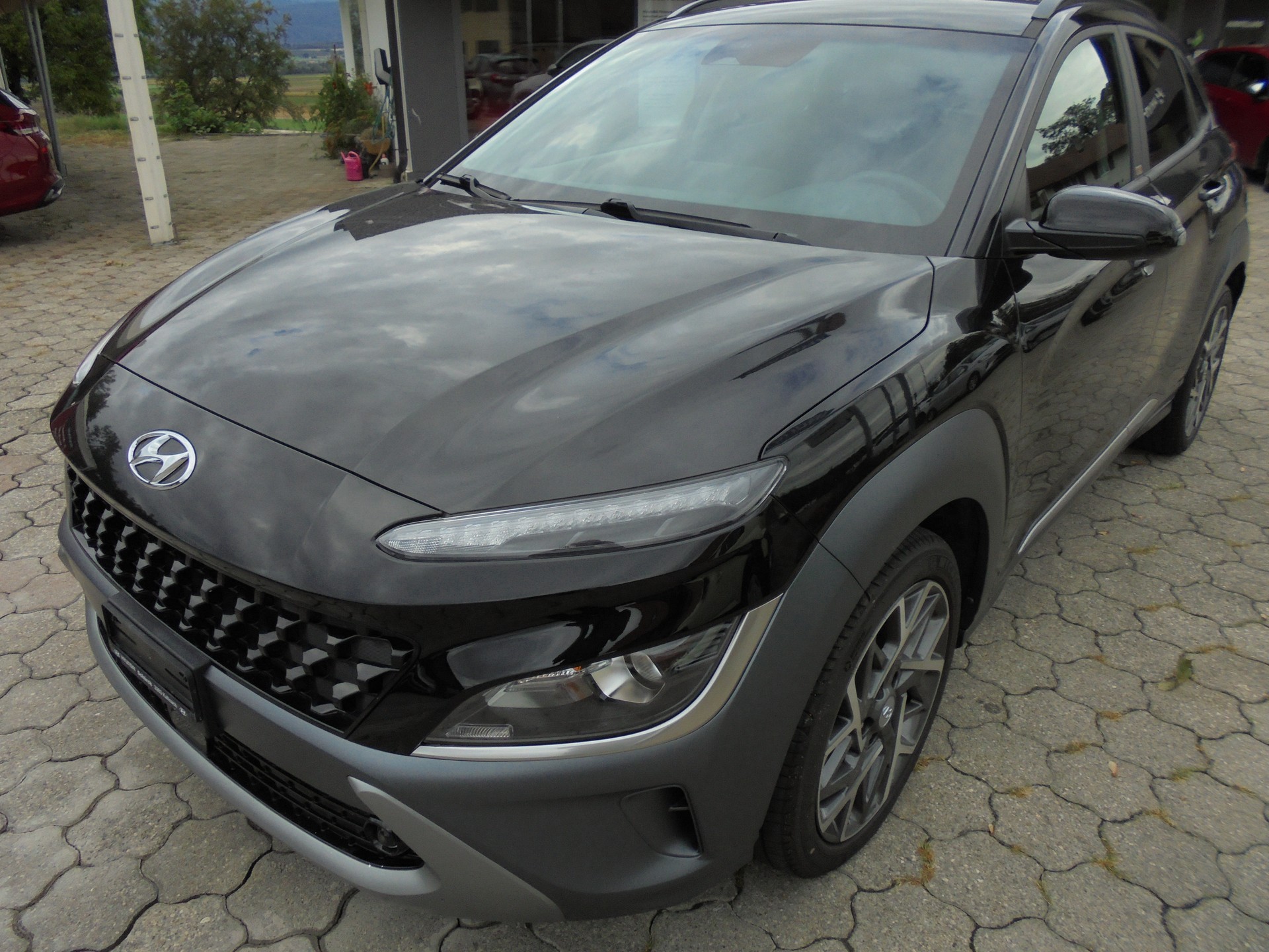 HYUNDAI Kona 1.6 GDi HEV Amplia DCT-image-0