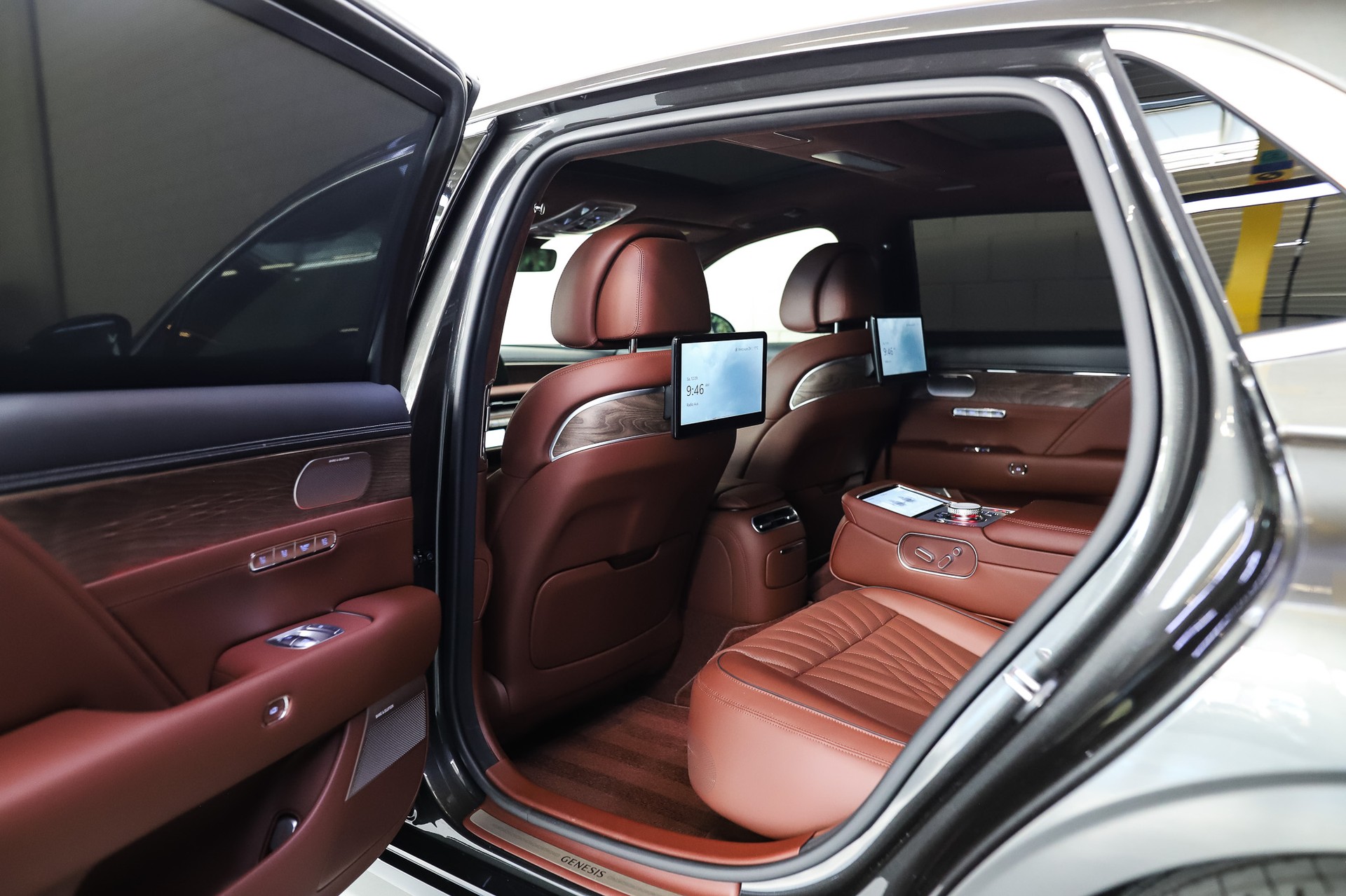 GENESIS G90 Luxury *5 Plätzer*-image-15