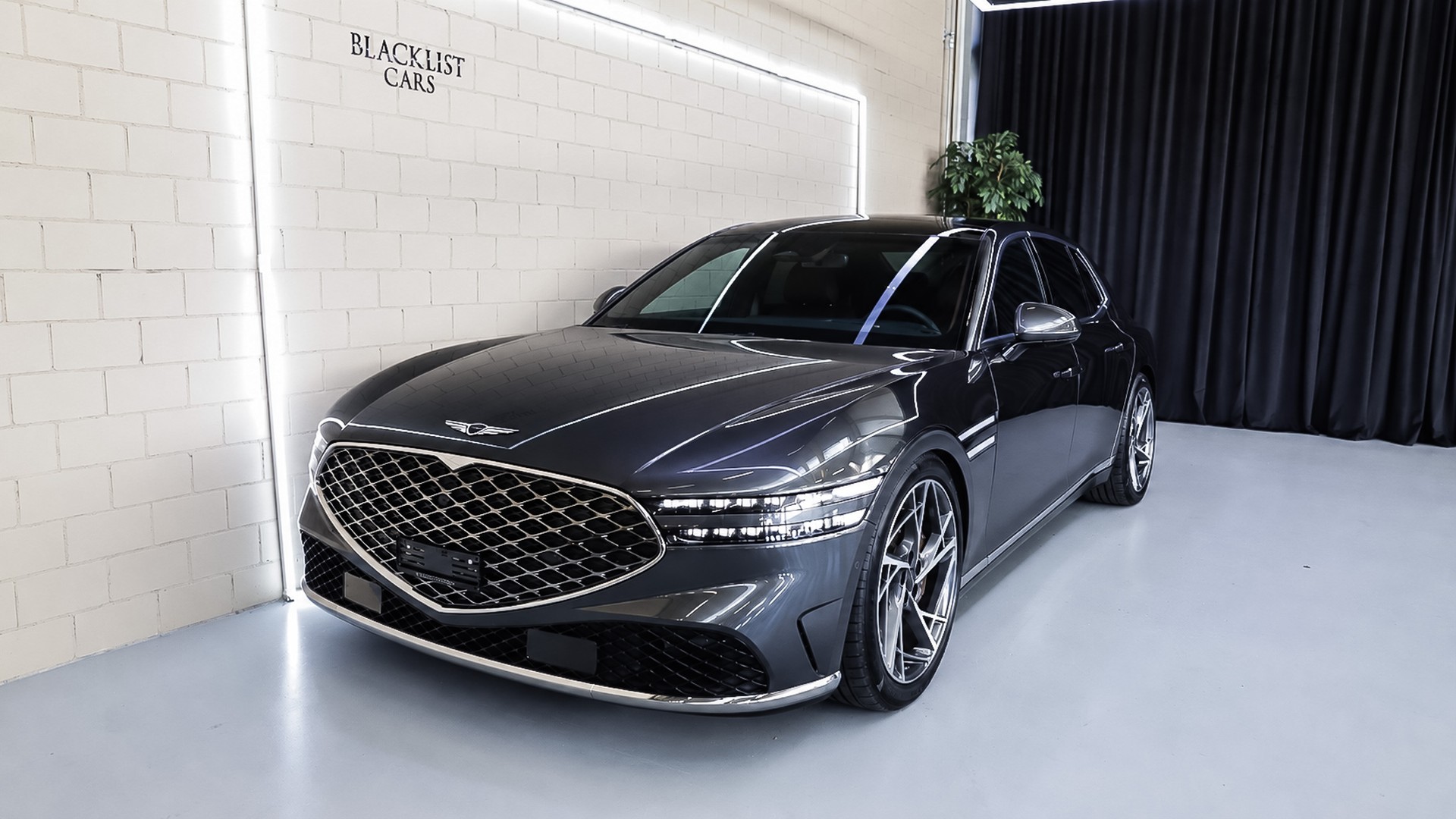 GENESIS G90 Luxury *5 Plätzer*-image-1