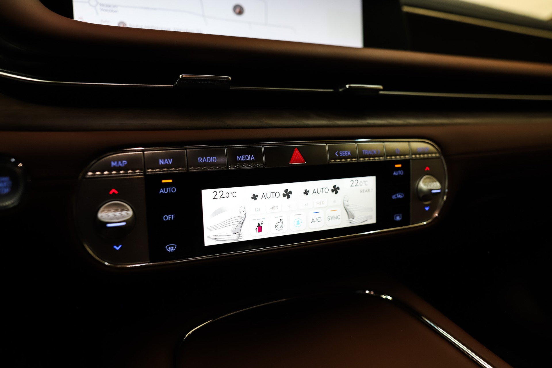 GENESIS G90 Luxury *5 Plätzer*-image-13
