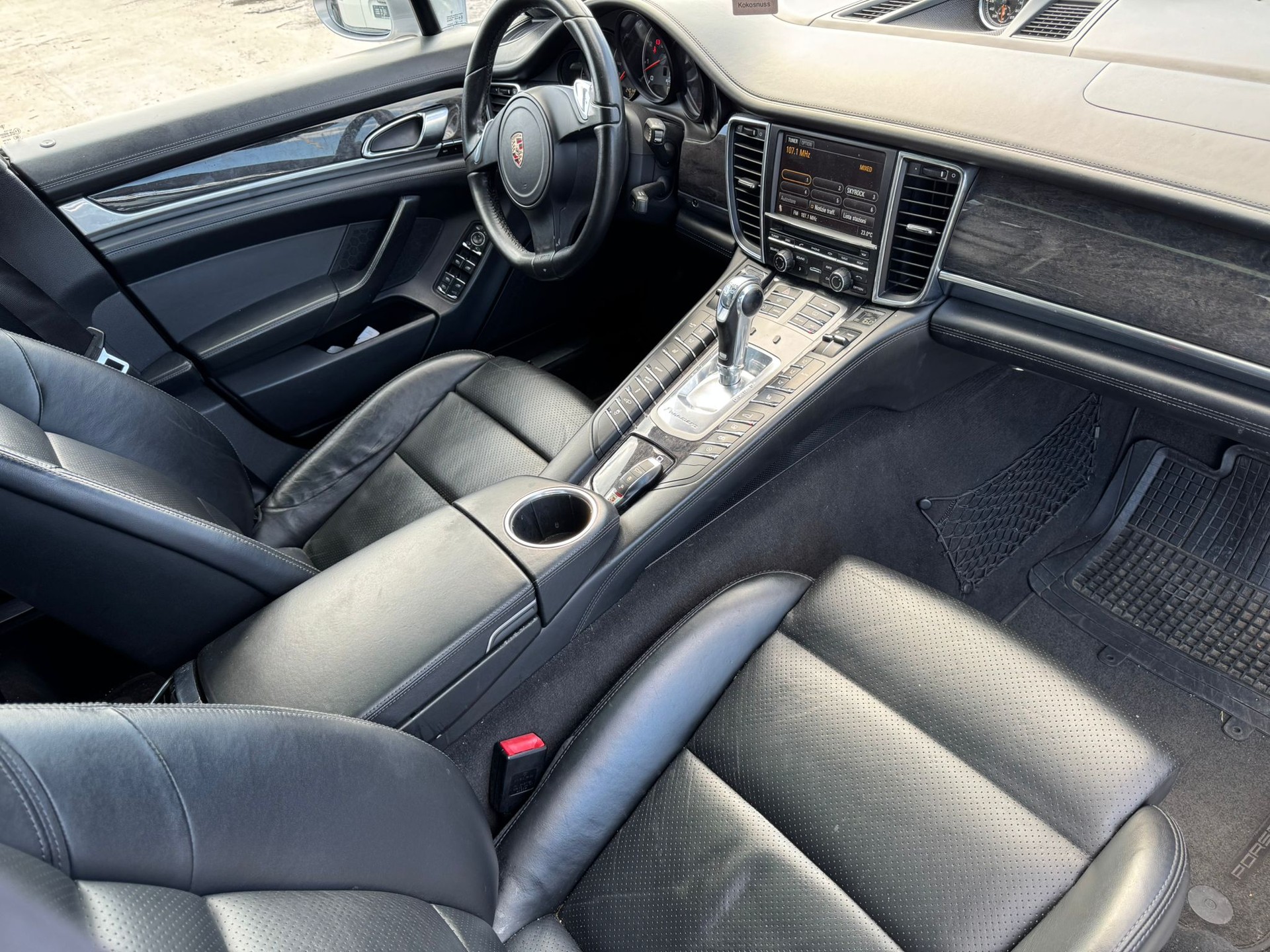 PORSCHE Panamera Turbo 4.8 PDK-image-8