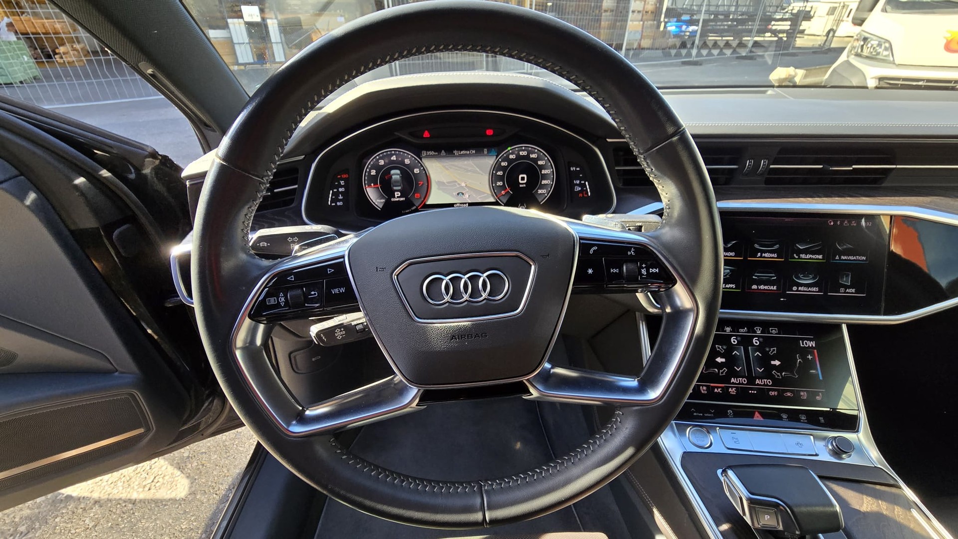 AUDI A6 Limousine 55 TFSI Design quattro S-tronic-image-8
