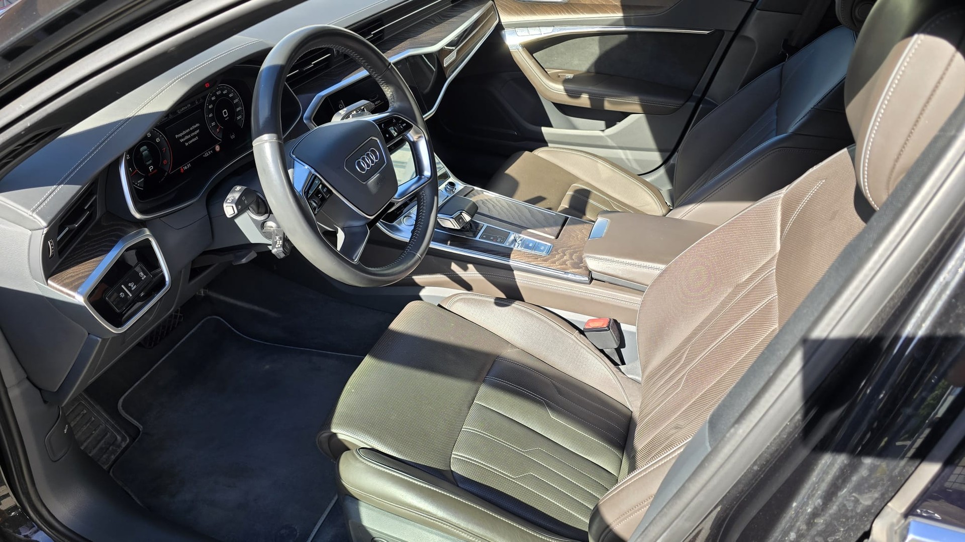 AUDI A6 Limousine 55 TFSI Design quattro S-tronic-image-5