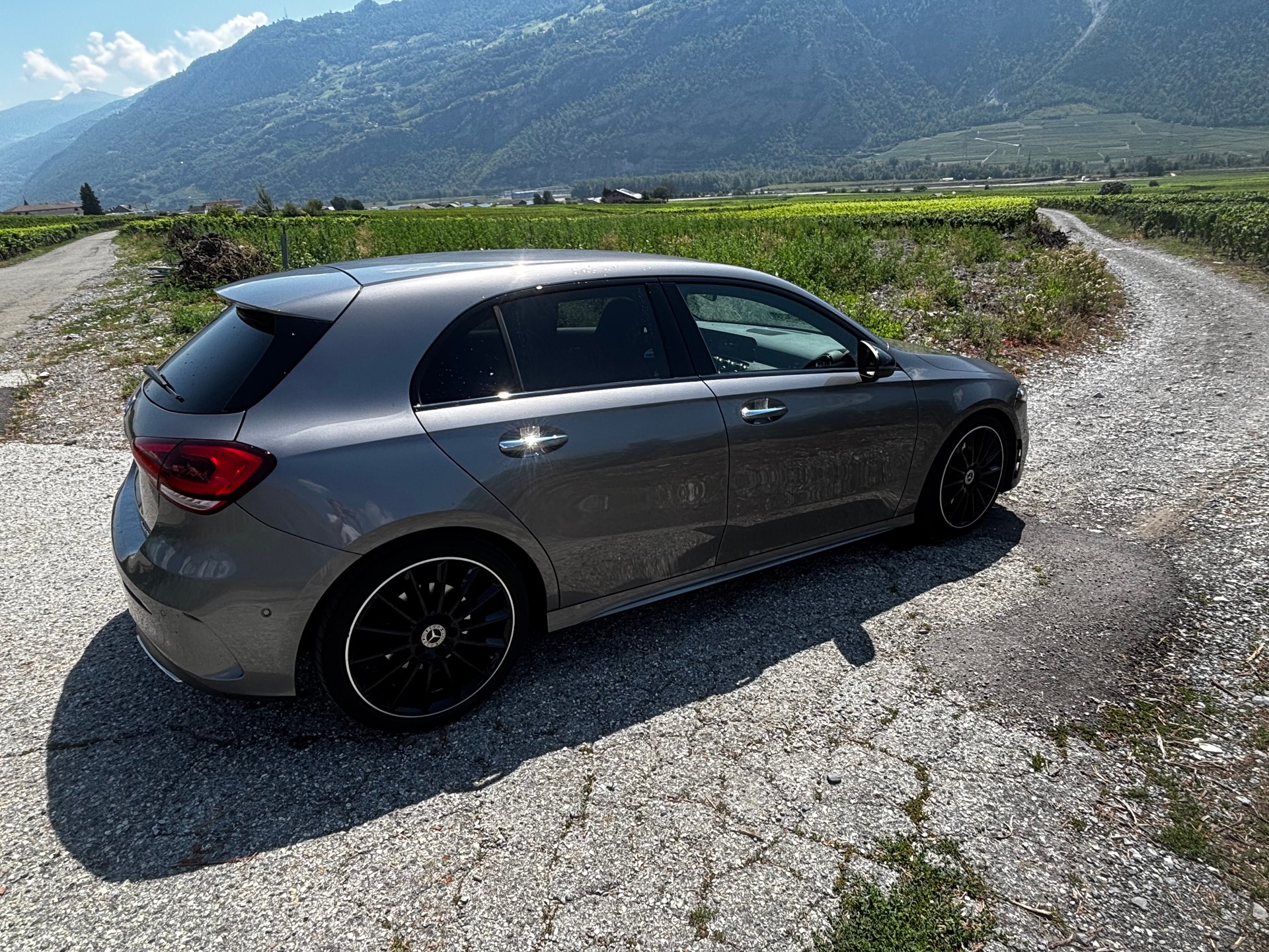 MERCEDES-BENZ A 250 AMG Line 4m-image-0
