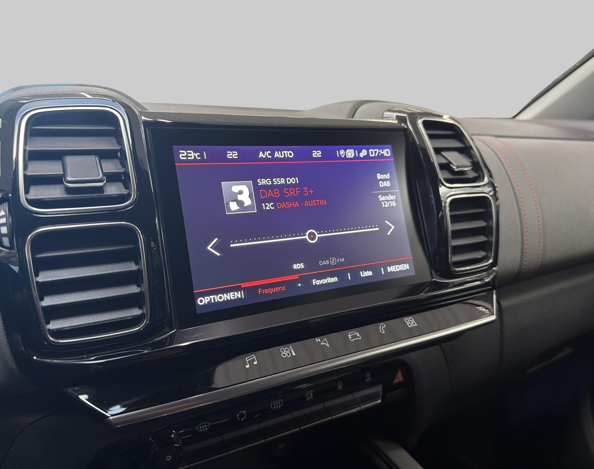 CITROEN C5 Aircross 1.5 HDi Shine-image-12