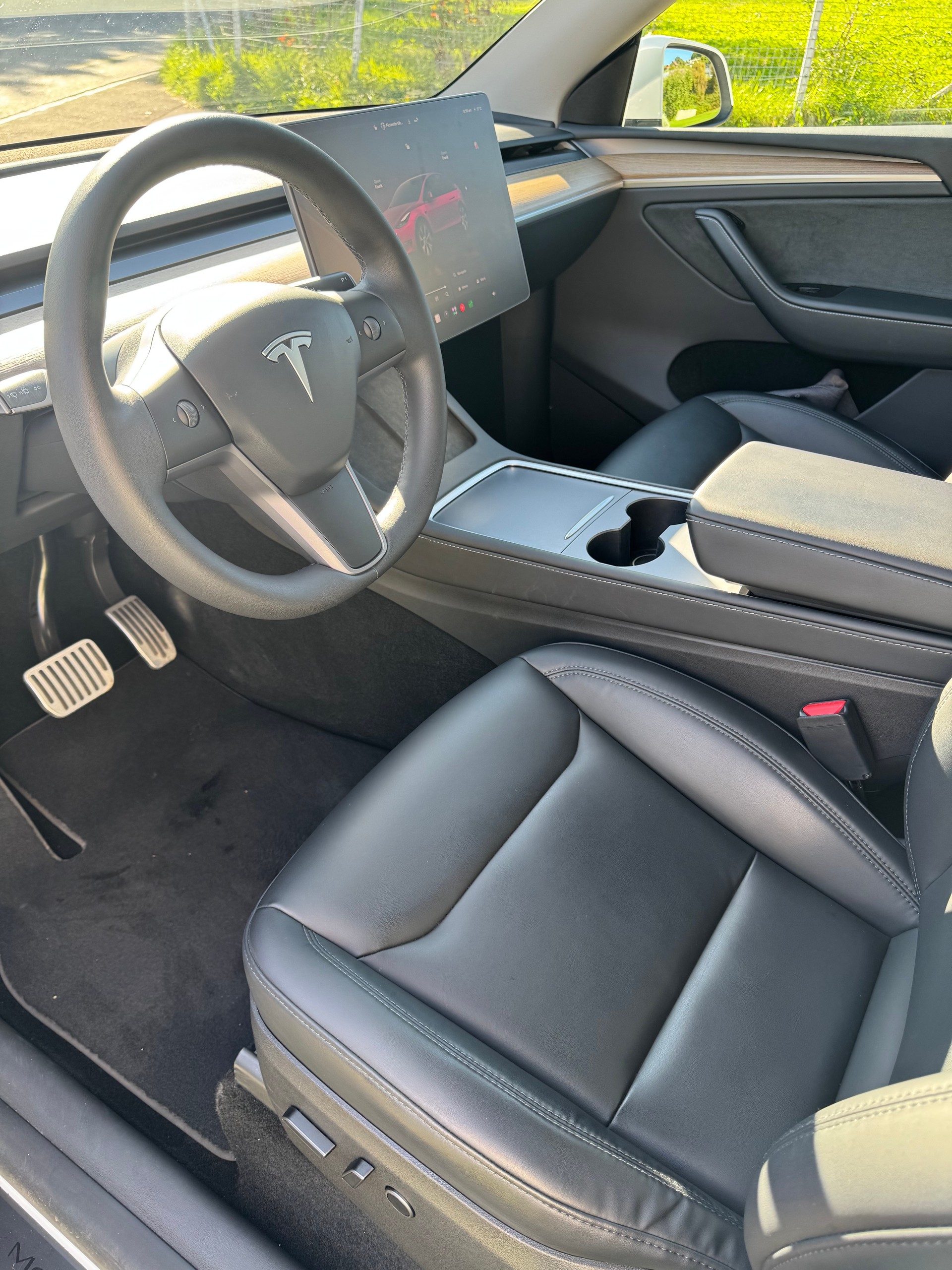 TESLA Model Y Long Range AWD SOH 93%-image-5