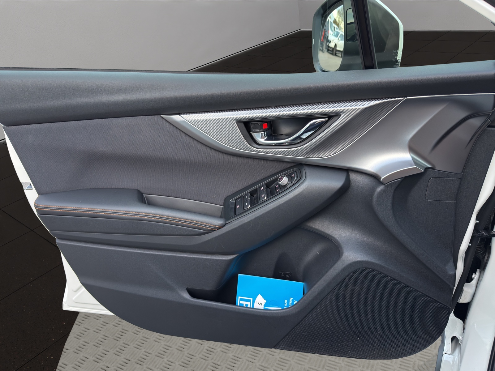 SUBARU XV 2.0 e-Boxer Swiss Plus AWD Lineartronic-image-11