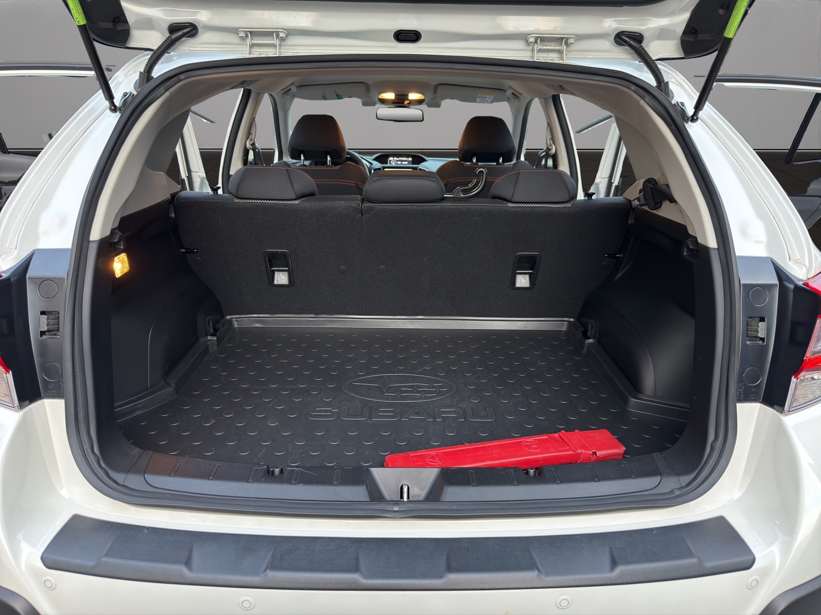 SUBARU XV 2.0 e-Boxer Swiss Plus AWD Lineartronic-image-18