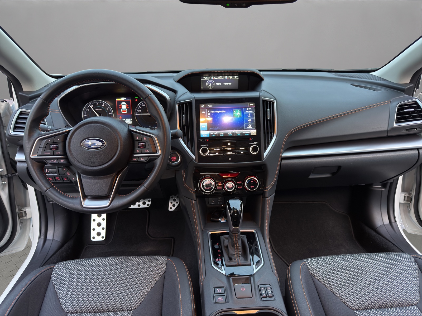 SUBARU XV 2.0 e-Boxer Swiss Plus AWD Lineartronic-image-13