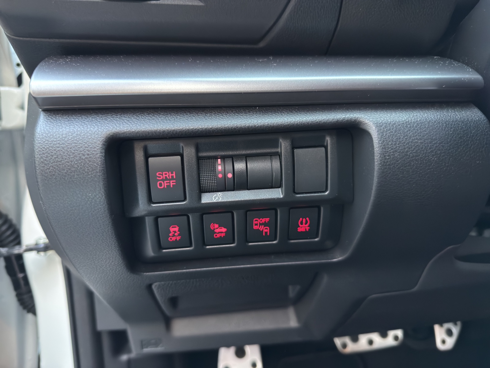 SUBARU XV 2.0 e-Boxer Swiss Plus AWD Lineartronic-image-22