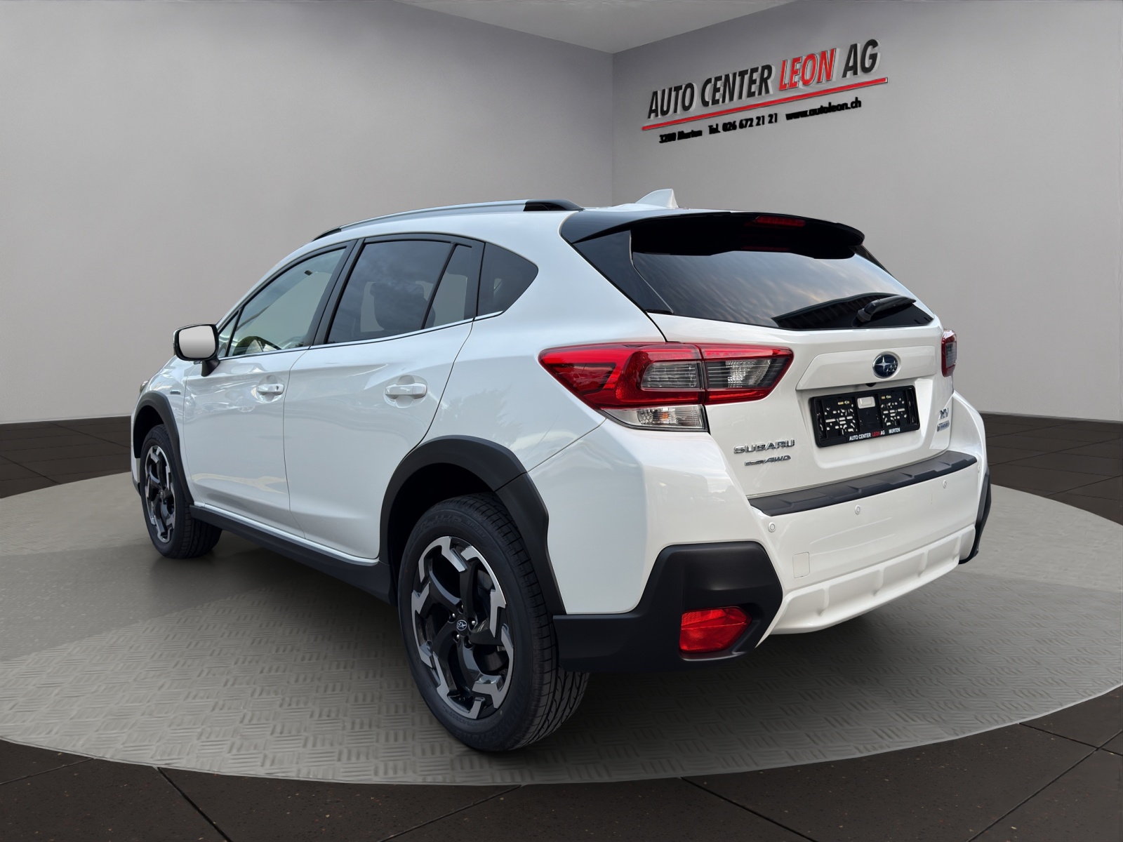 SUBARU XV 2.0 e-Boxer Swiss Plus AWD Lineartronic-image-3