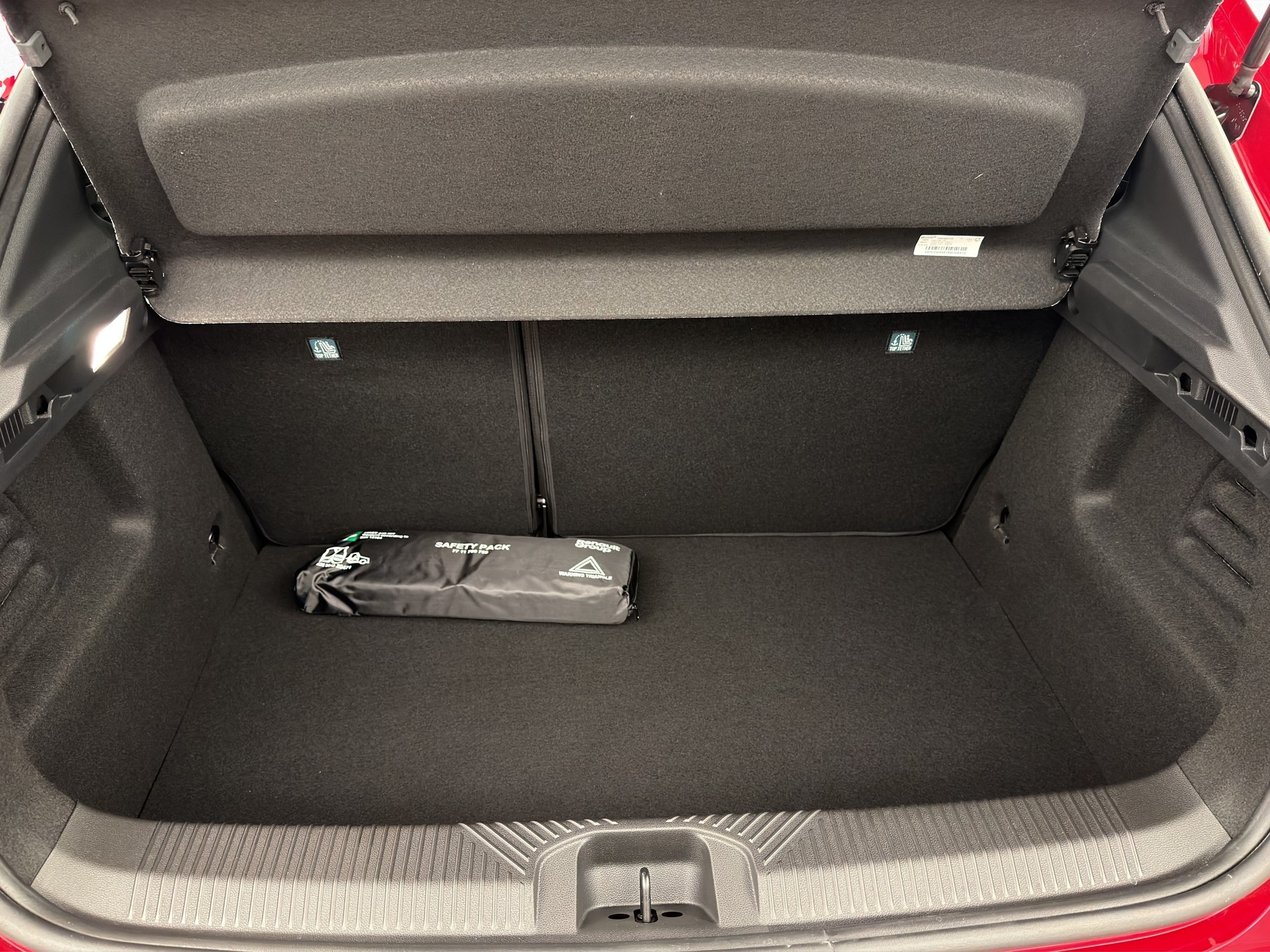 RENAULT Clio 1.8 E-Tech techno-image-13