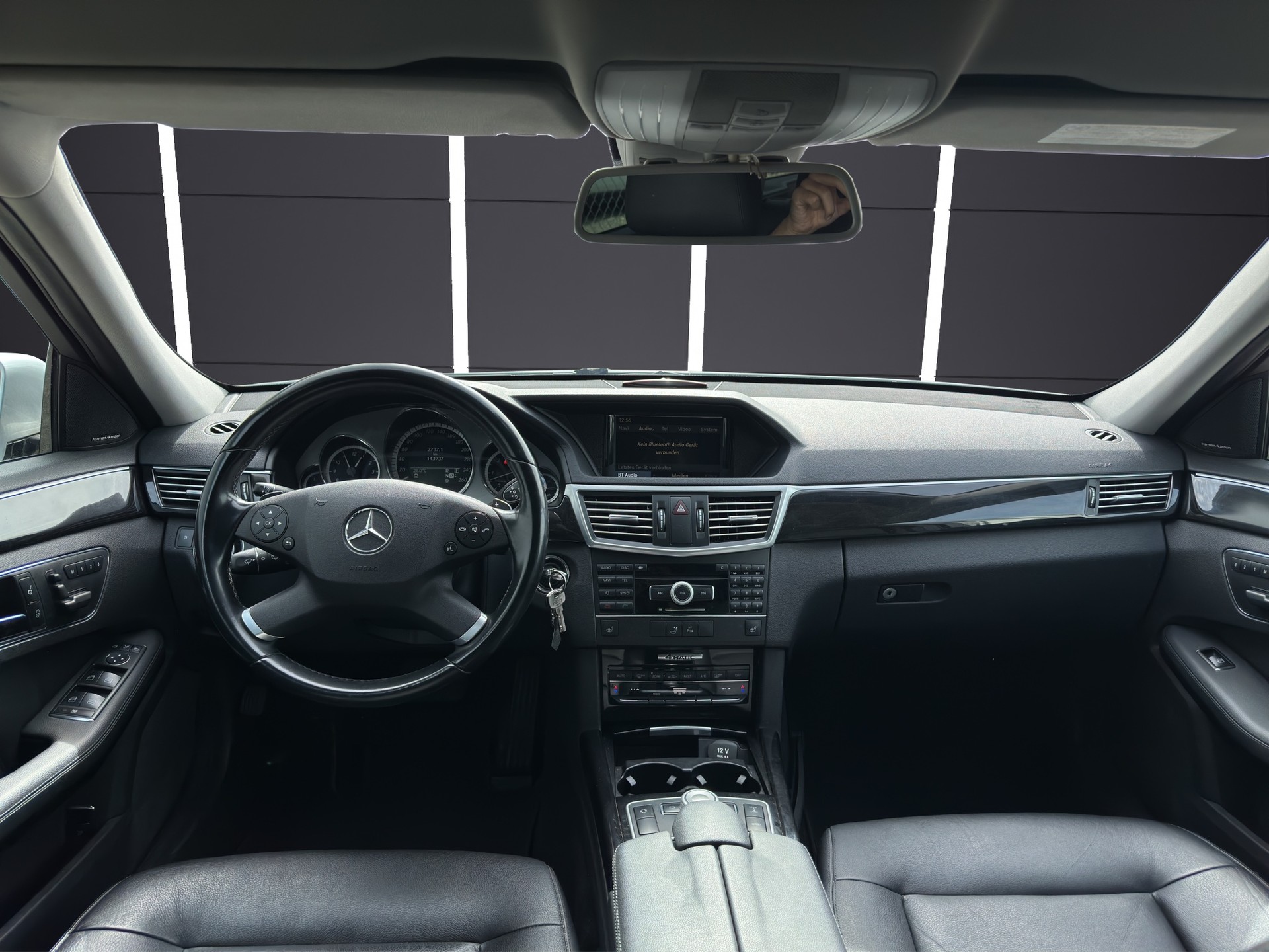 MERCEDES-BENZ E 350 CDI BlueEfficiency Elégance 4Matic 7G-Tronic-image-10