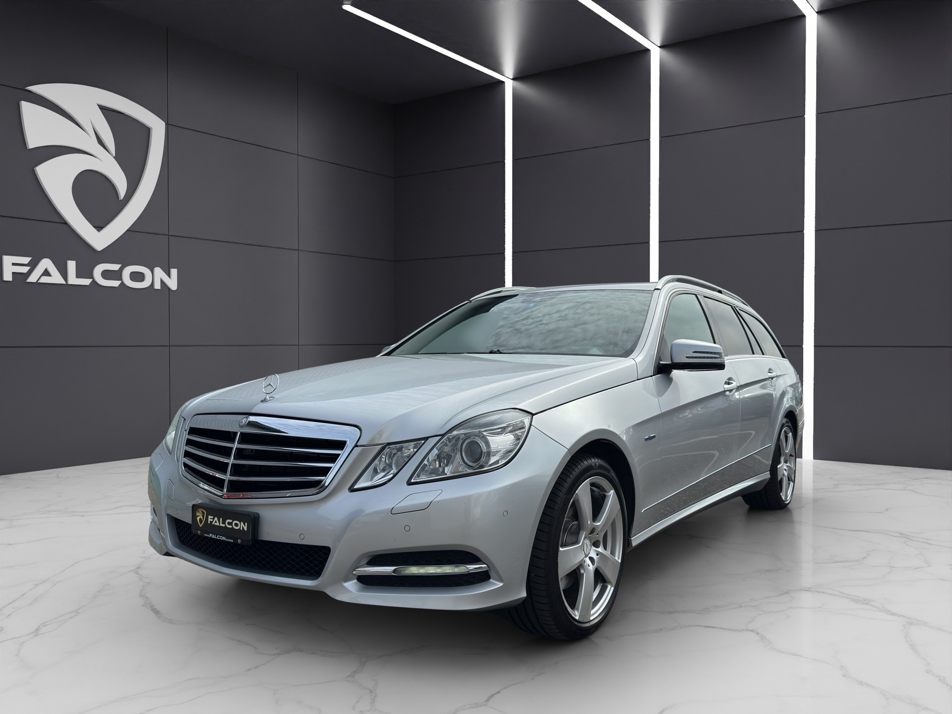 MERCEDES-BENZ E 350 CDI BlueEfficiency Elégance 4Matic 7G-Tronic-image-0