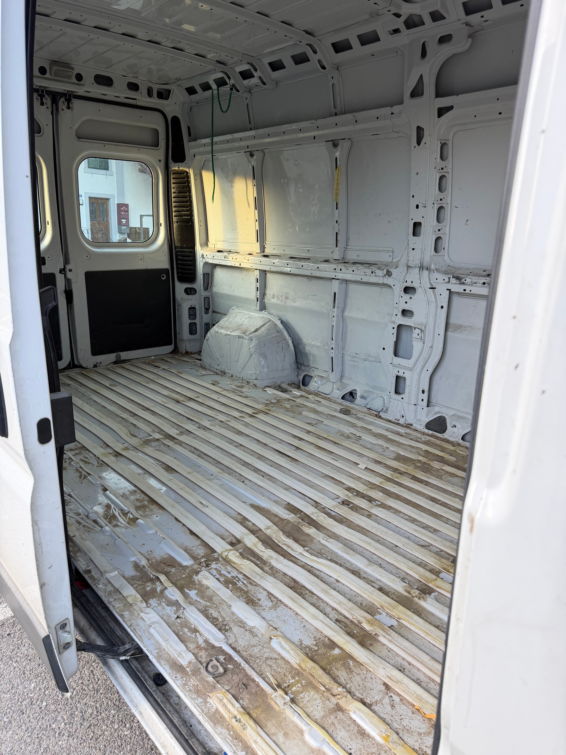 FIAT Ducato 35 2.3 MJ Comfort Matic-image-7