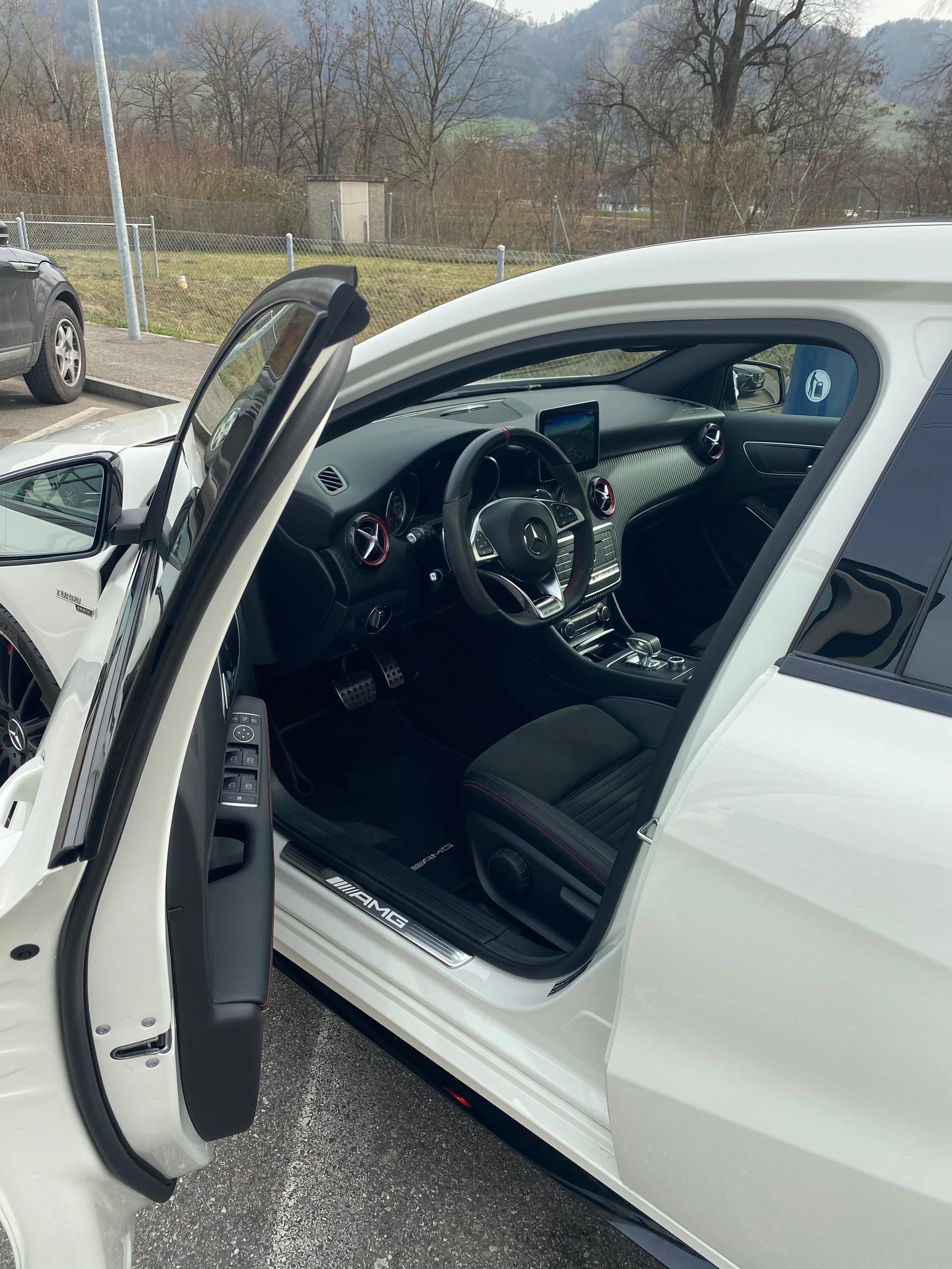 MERCEDES-BENZ A 45 AMG 4m-image-3