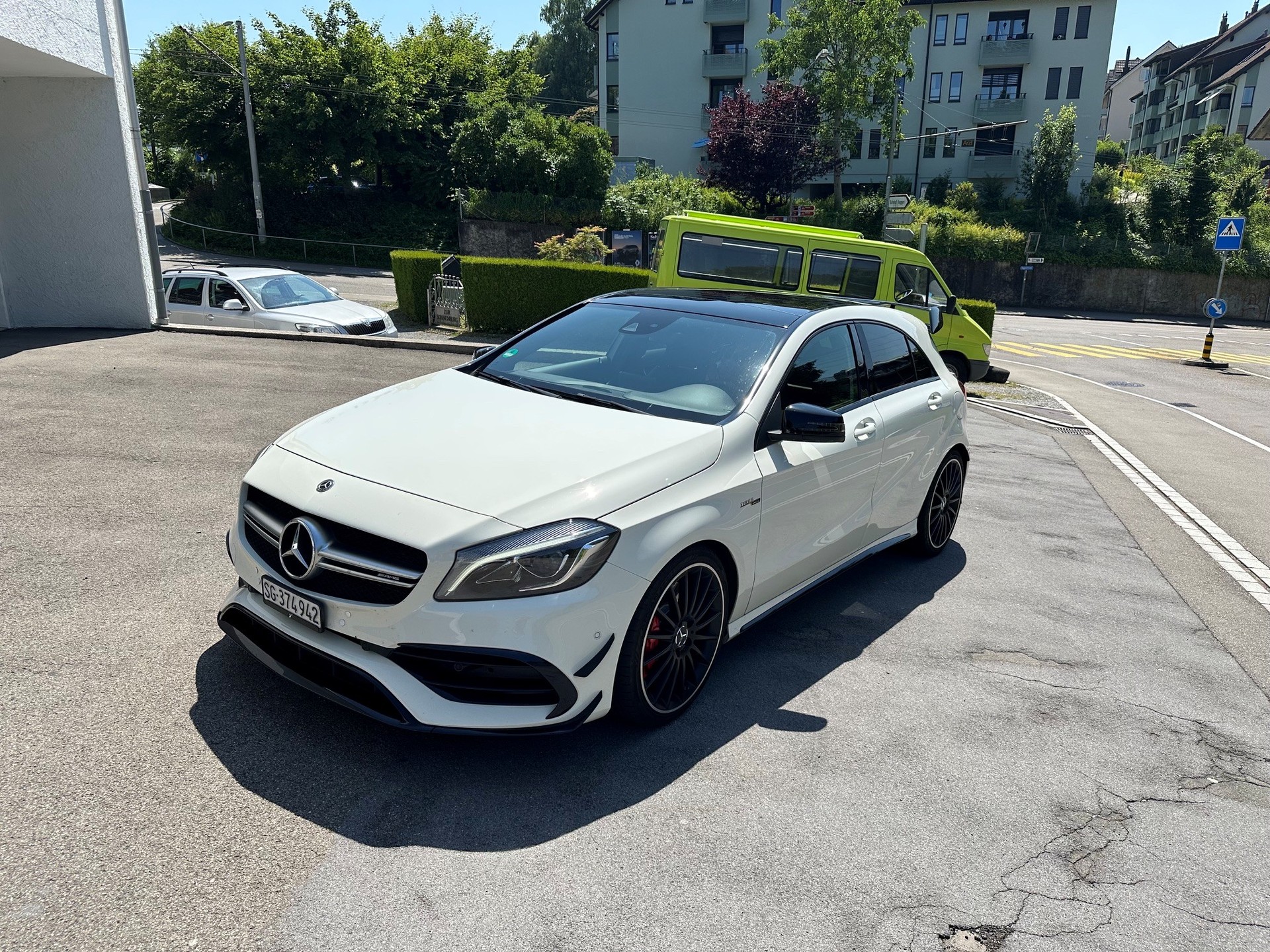 MERCEDES-BENZ A 45 AMG 4m-image-1