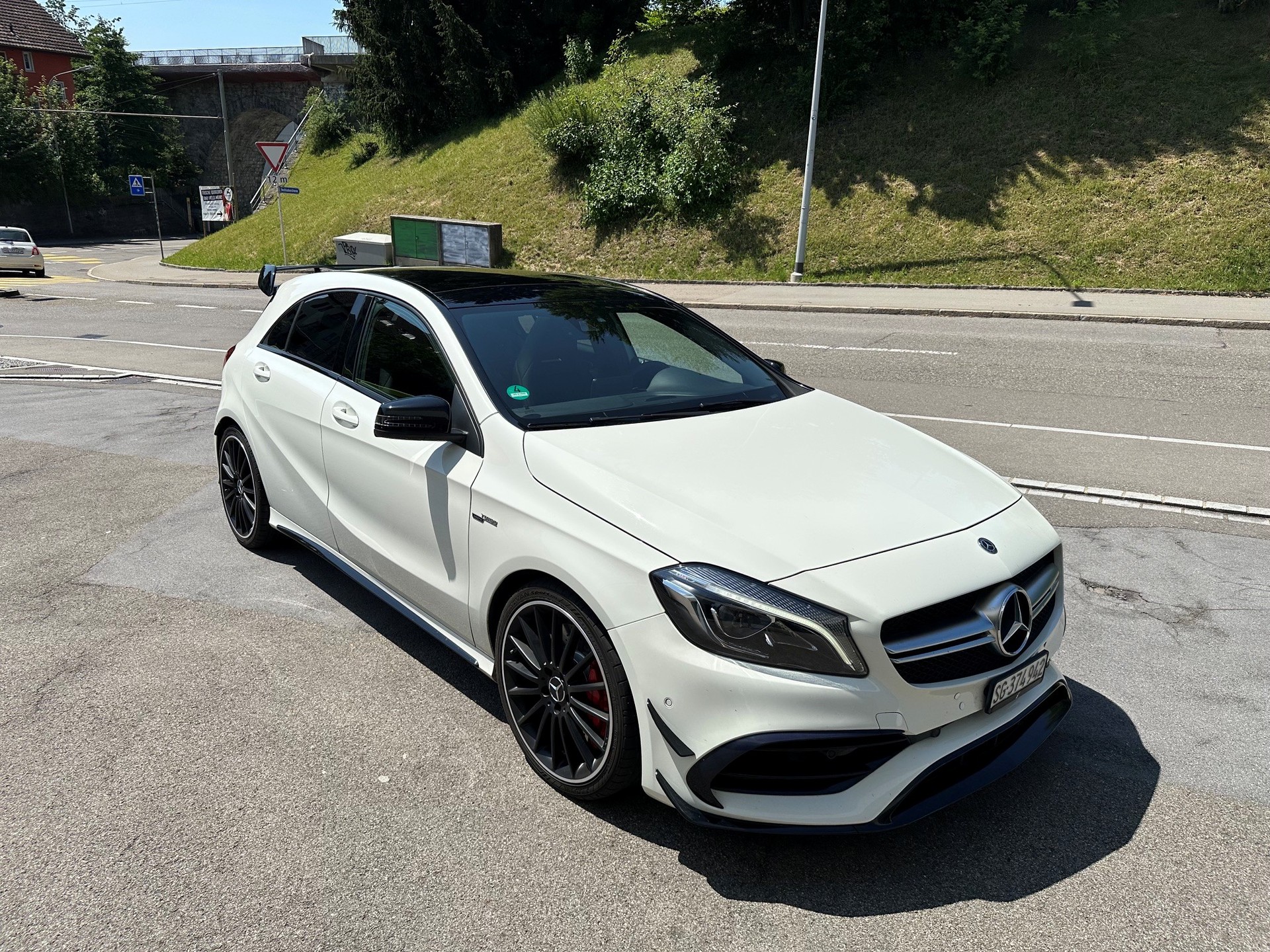 MERCEDES-BENZ A 45 AMG 4m-image-0