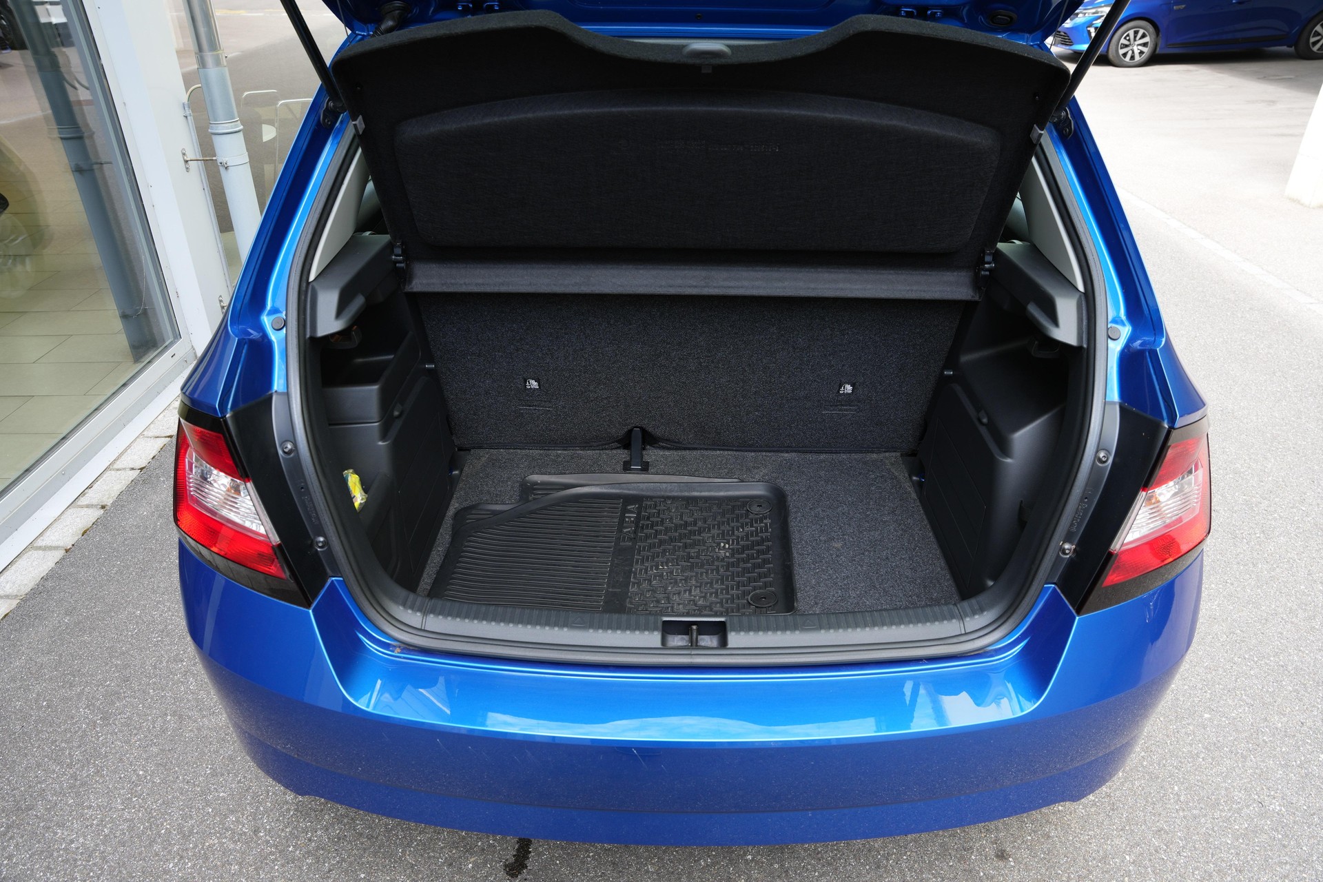 SKODA Fabia 1.0 MPI Active-image-7