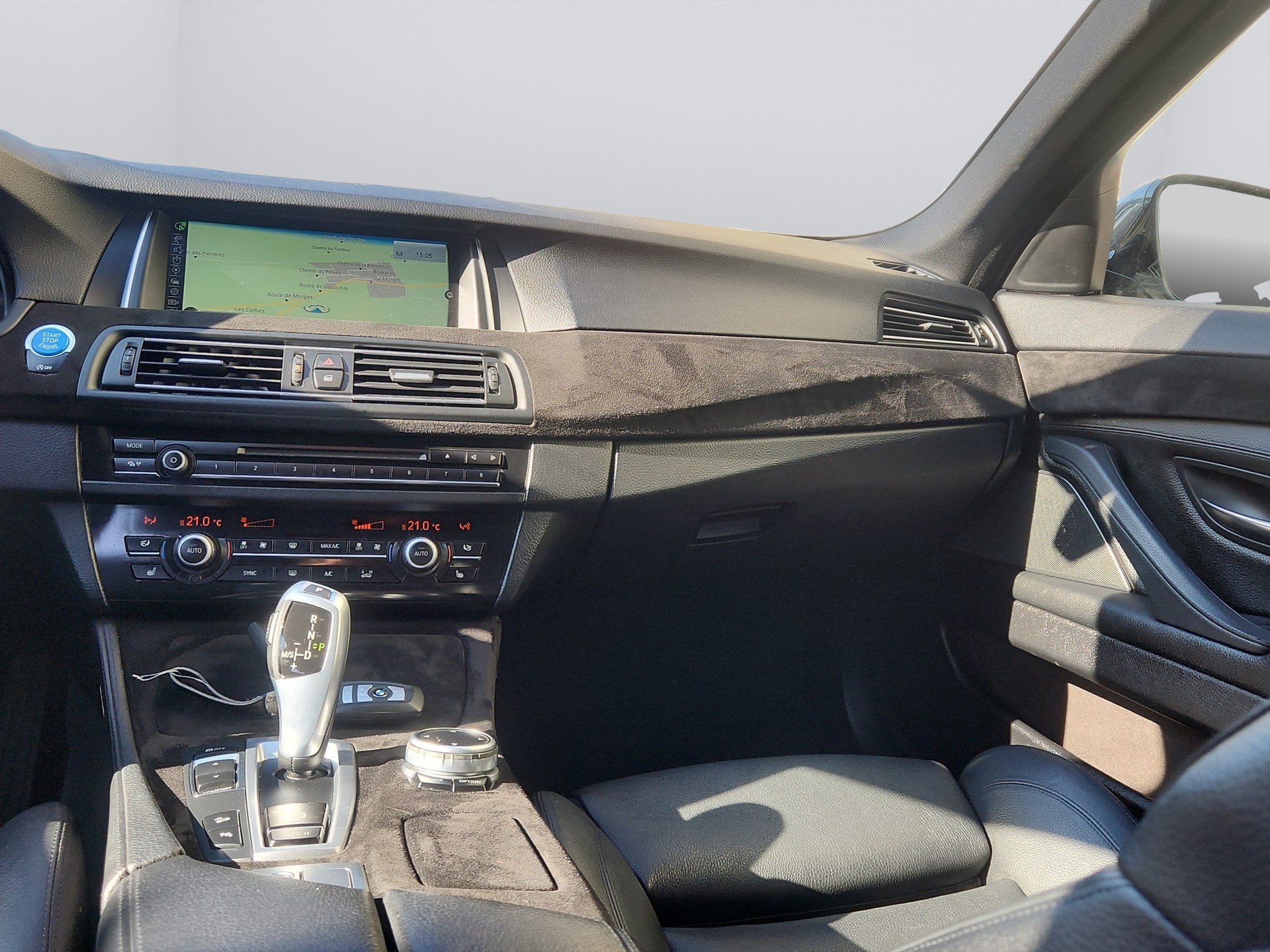 BMW 520d xDrive Luxury Line Steptronic-image-9