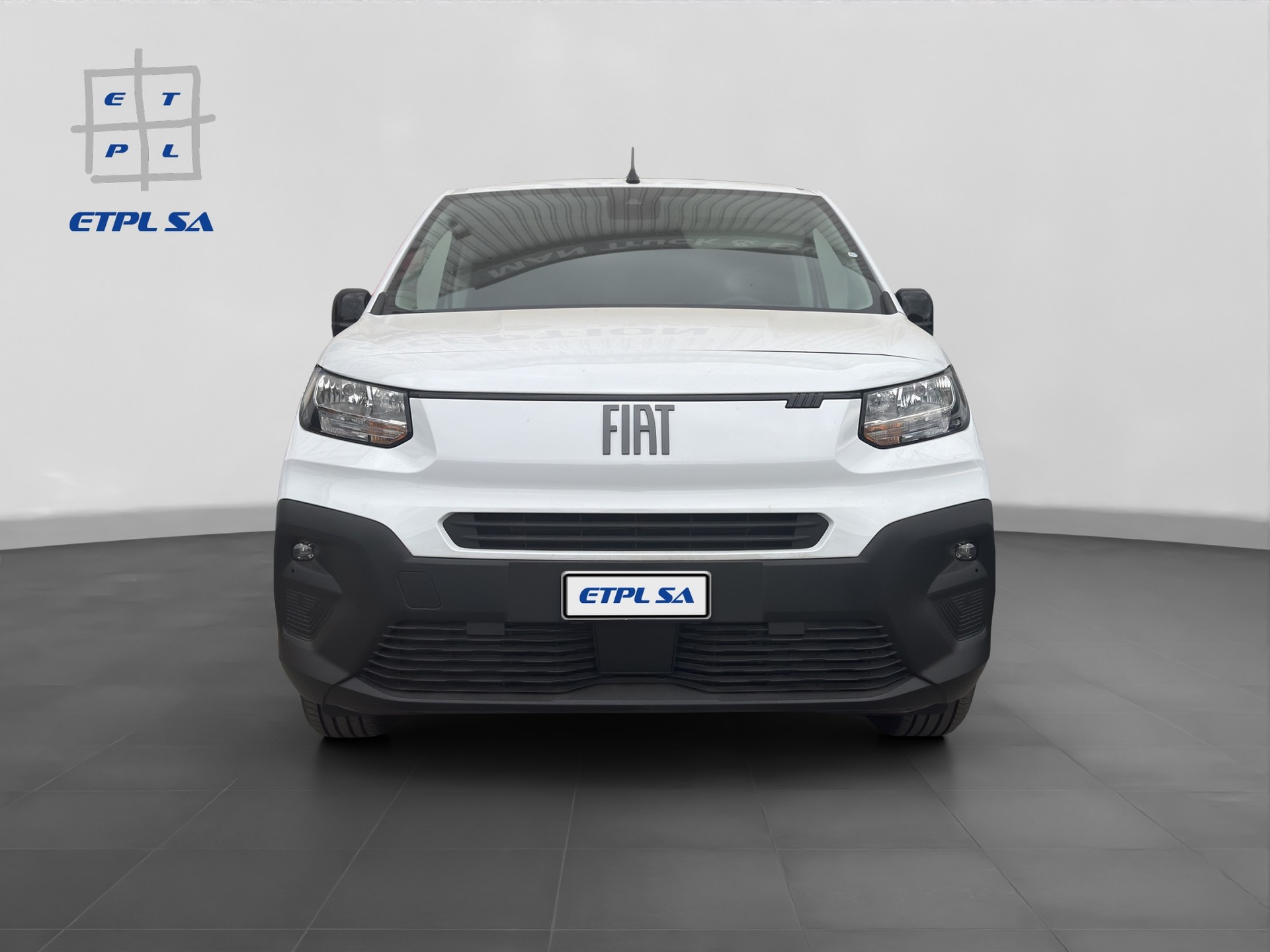 FIAT E-Doblo L2 50kWh 800kg Easy Pro 4x4-image-2