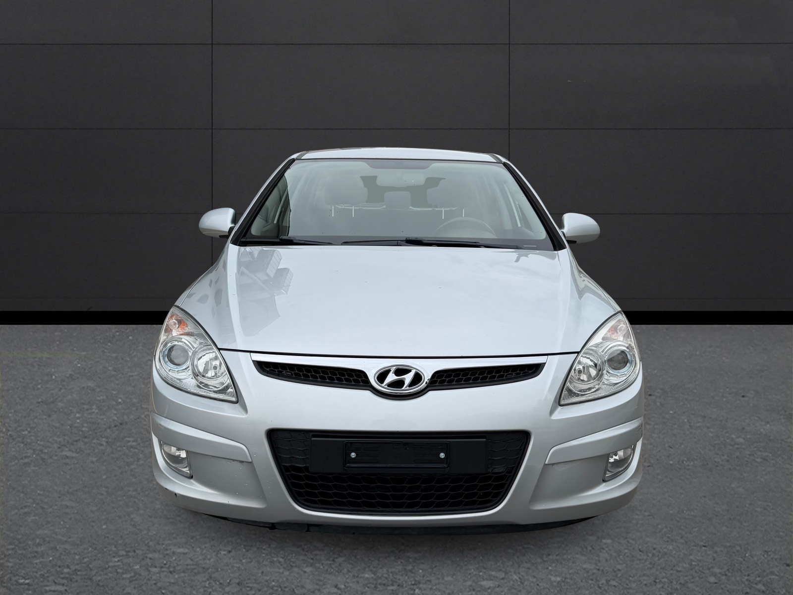 HYUNDAI i30 2.0 Premium-image-1