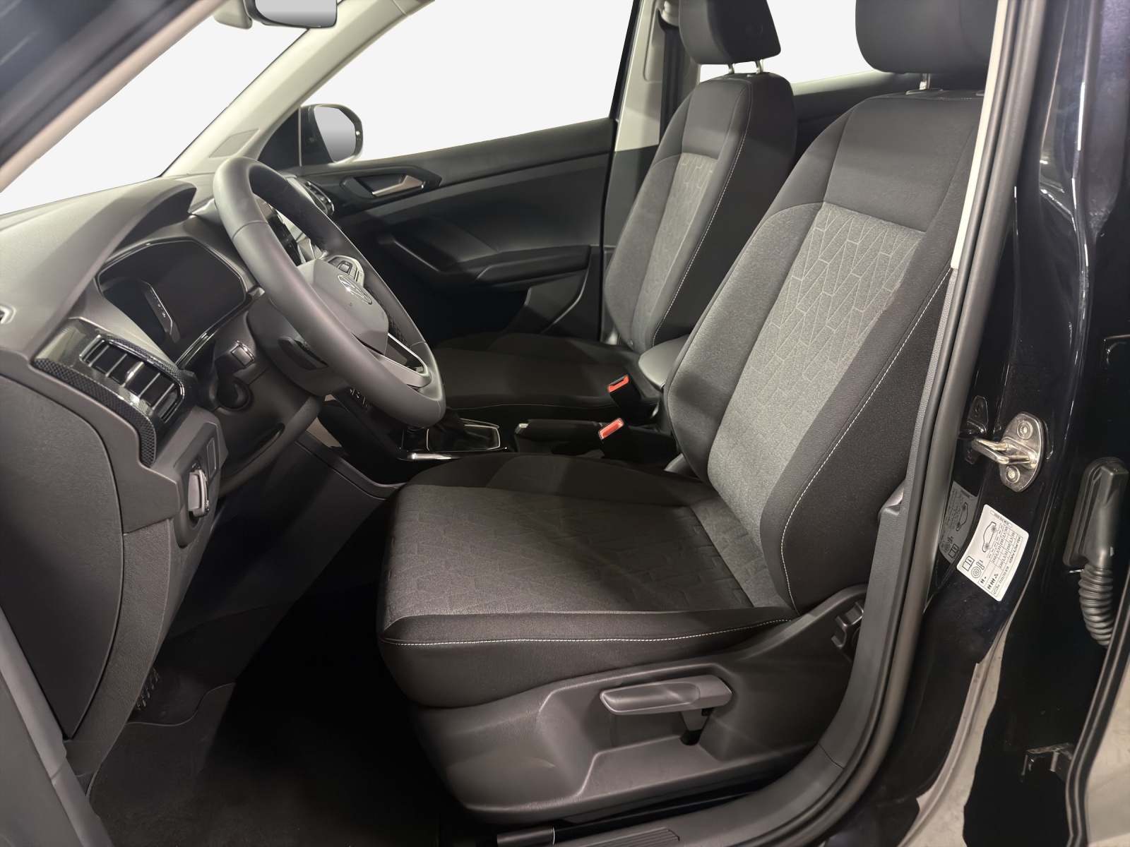 VW T-Cross UD 1.0TSI 115PS-image-7