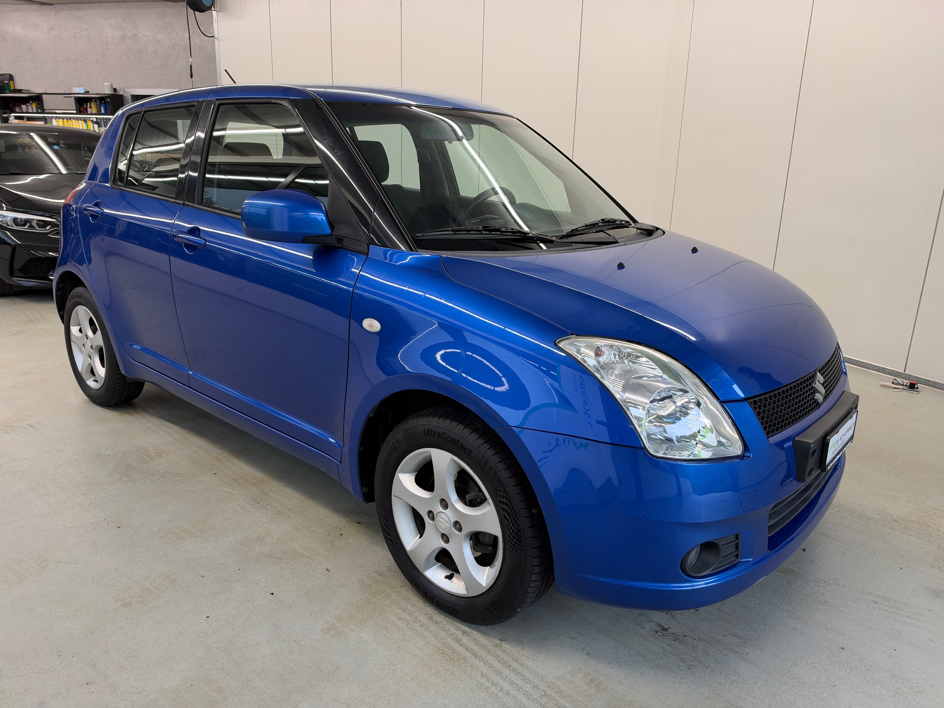 SUZUKI Swift 1.3i 16V GL 4x4-image-1