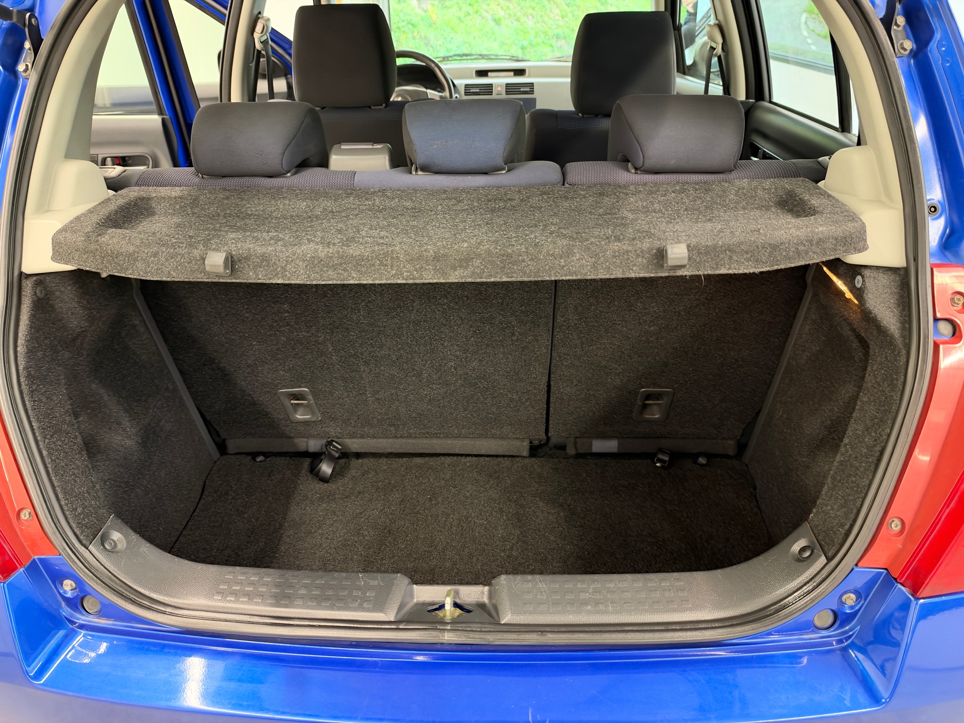 SUZUKI Swift 1.3i 16V GL 4x4-image-14