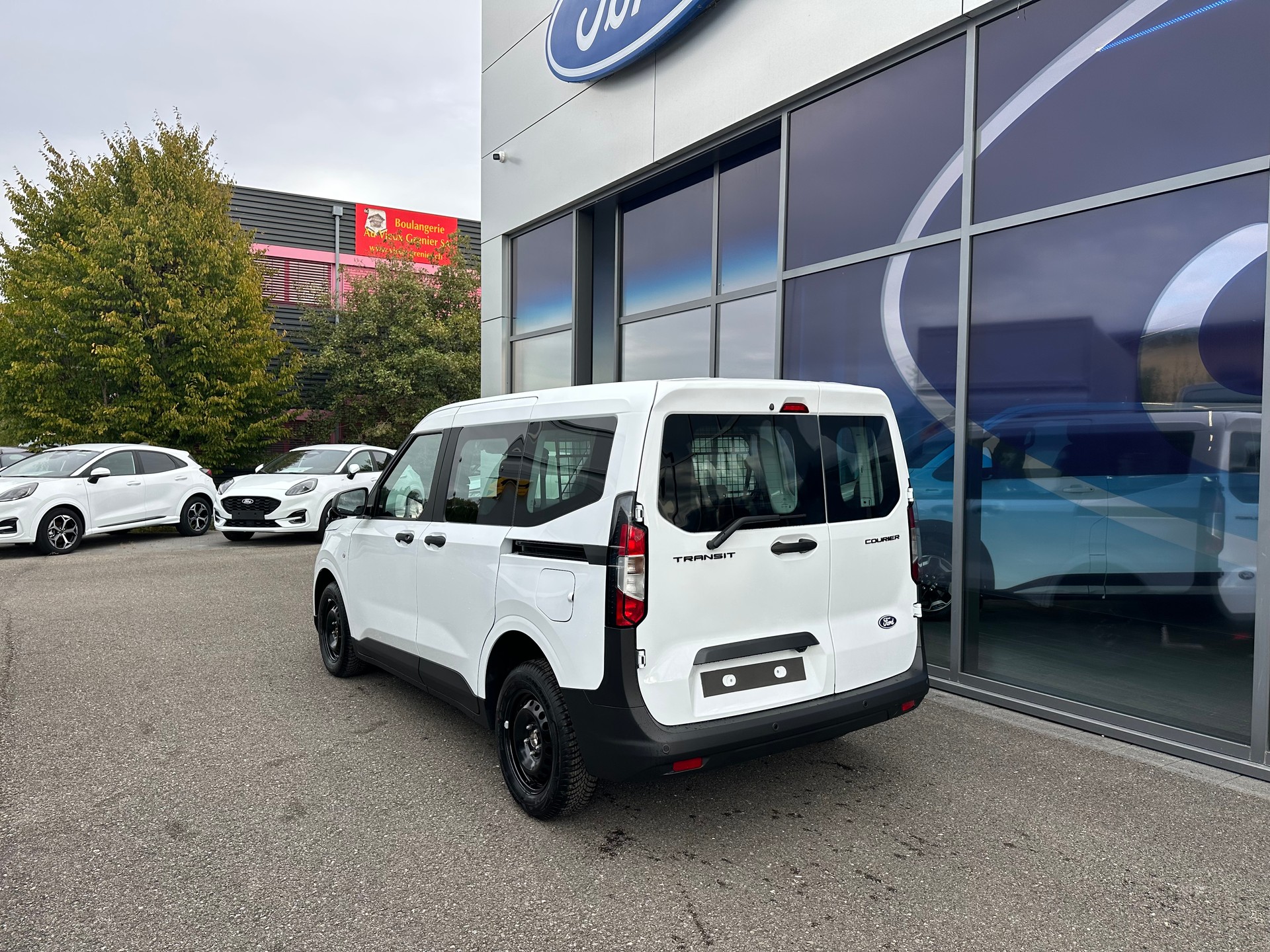 FORD Transit Courier Dkab. van 1.0 Trend/100CV/Man.-showroom-element-3